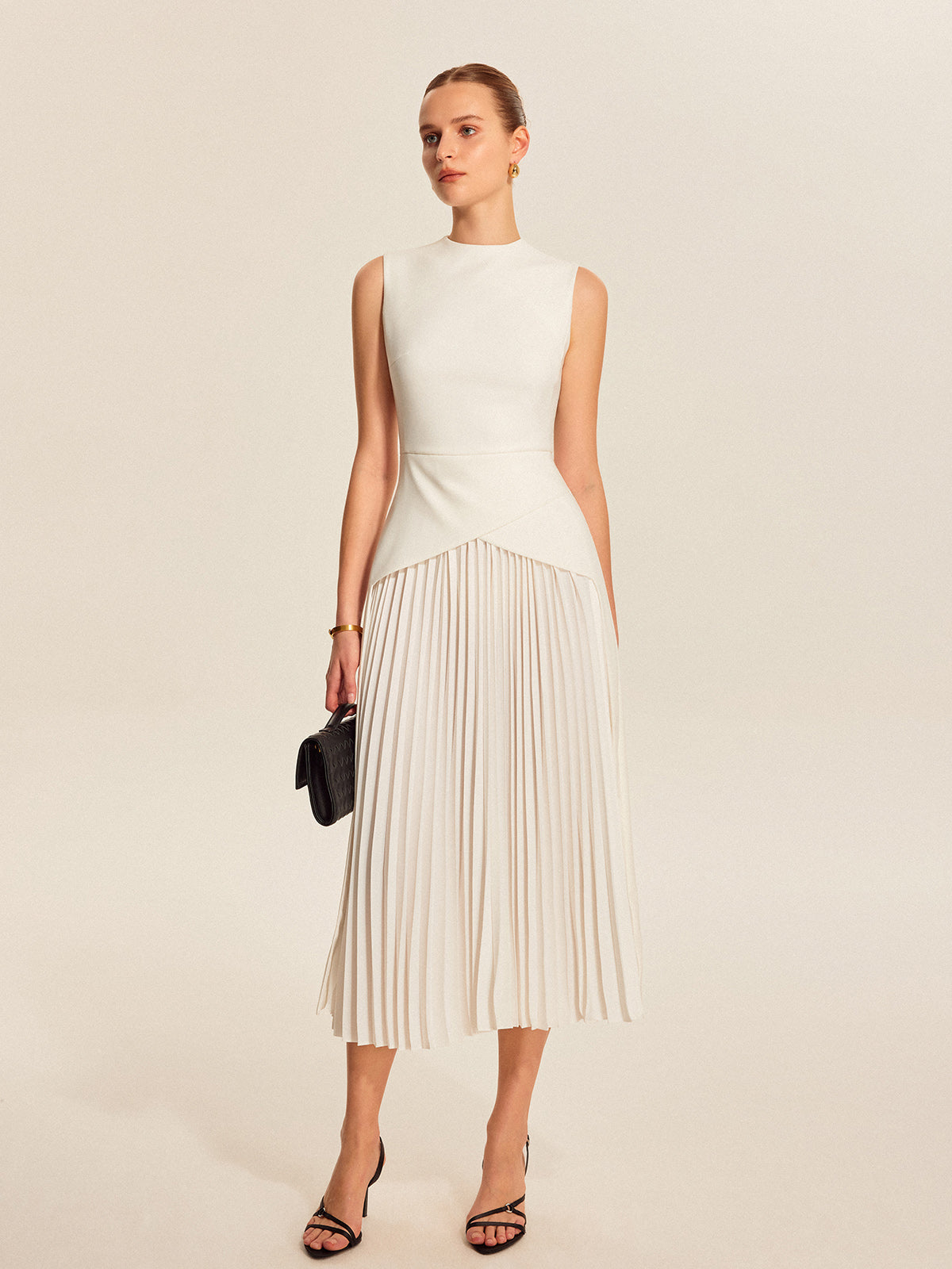Sleeveless Pleated Dress-Massicos