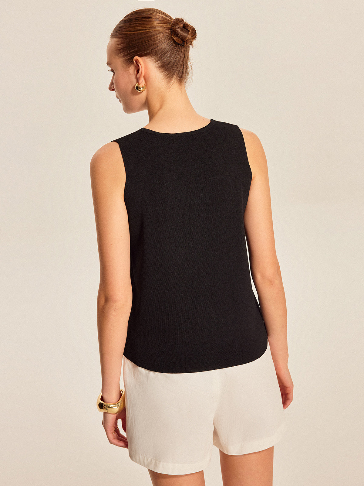 Sleeveless Ribbed Knit Button-Up Top-Massicos