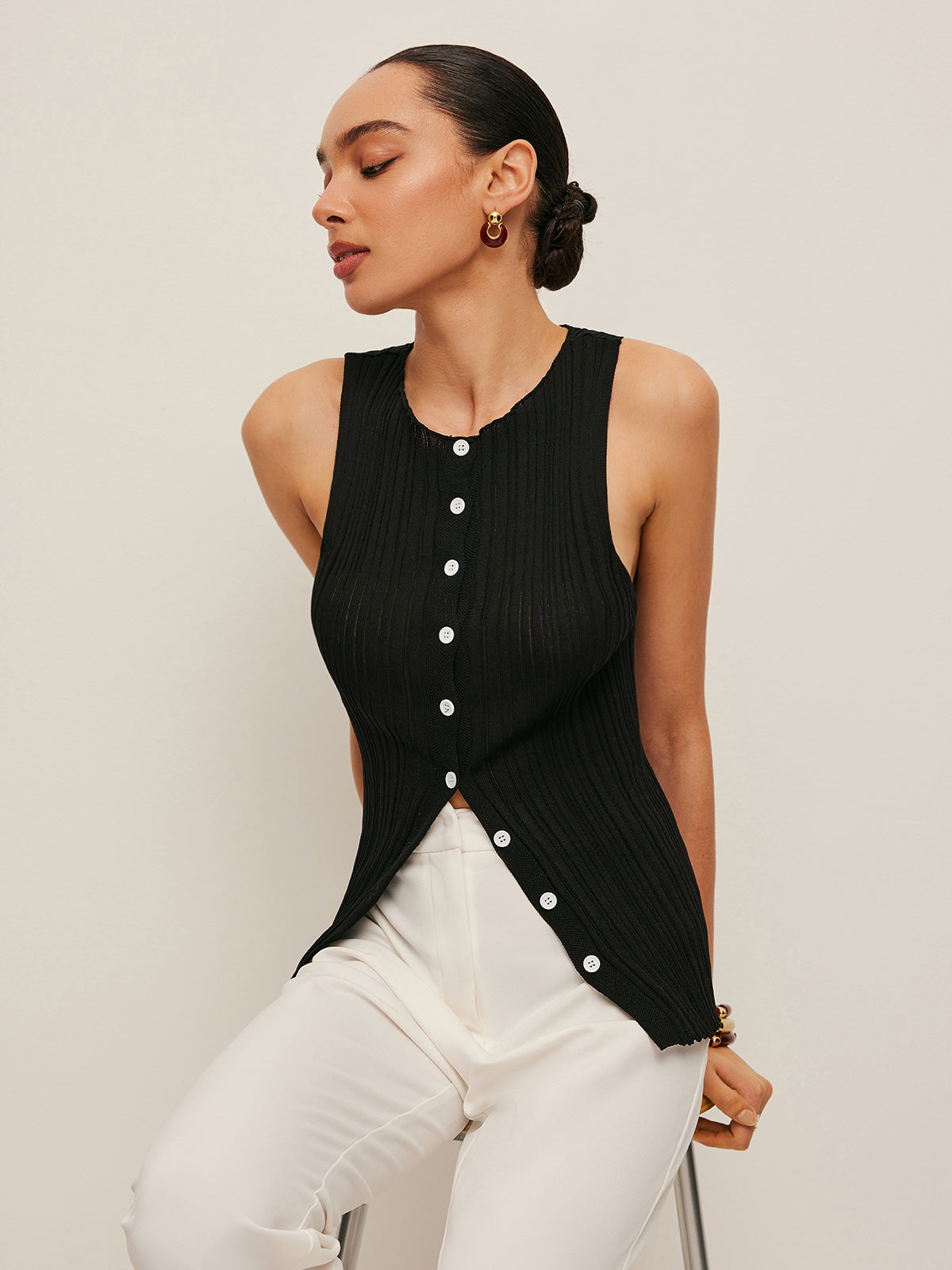 Sleeveless Ribbed Button-Front Top-Massicos