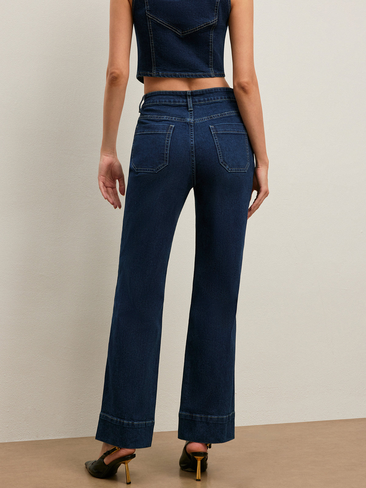 Classic High-Waisted Straight-Leg Jeans-Massicos