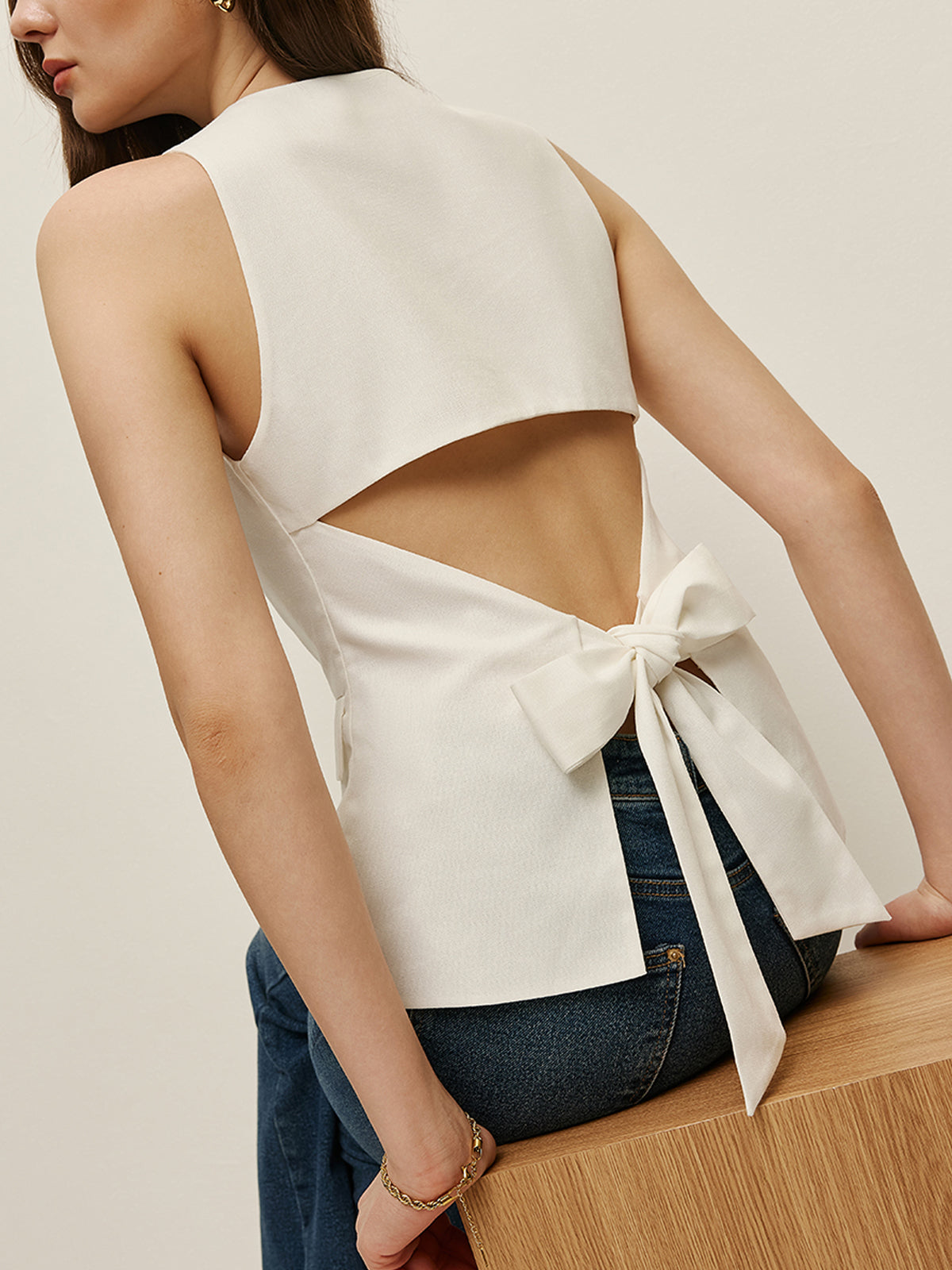 Bow Back Detail Sleeveless Top-Massicos