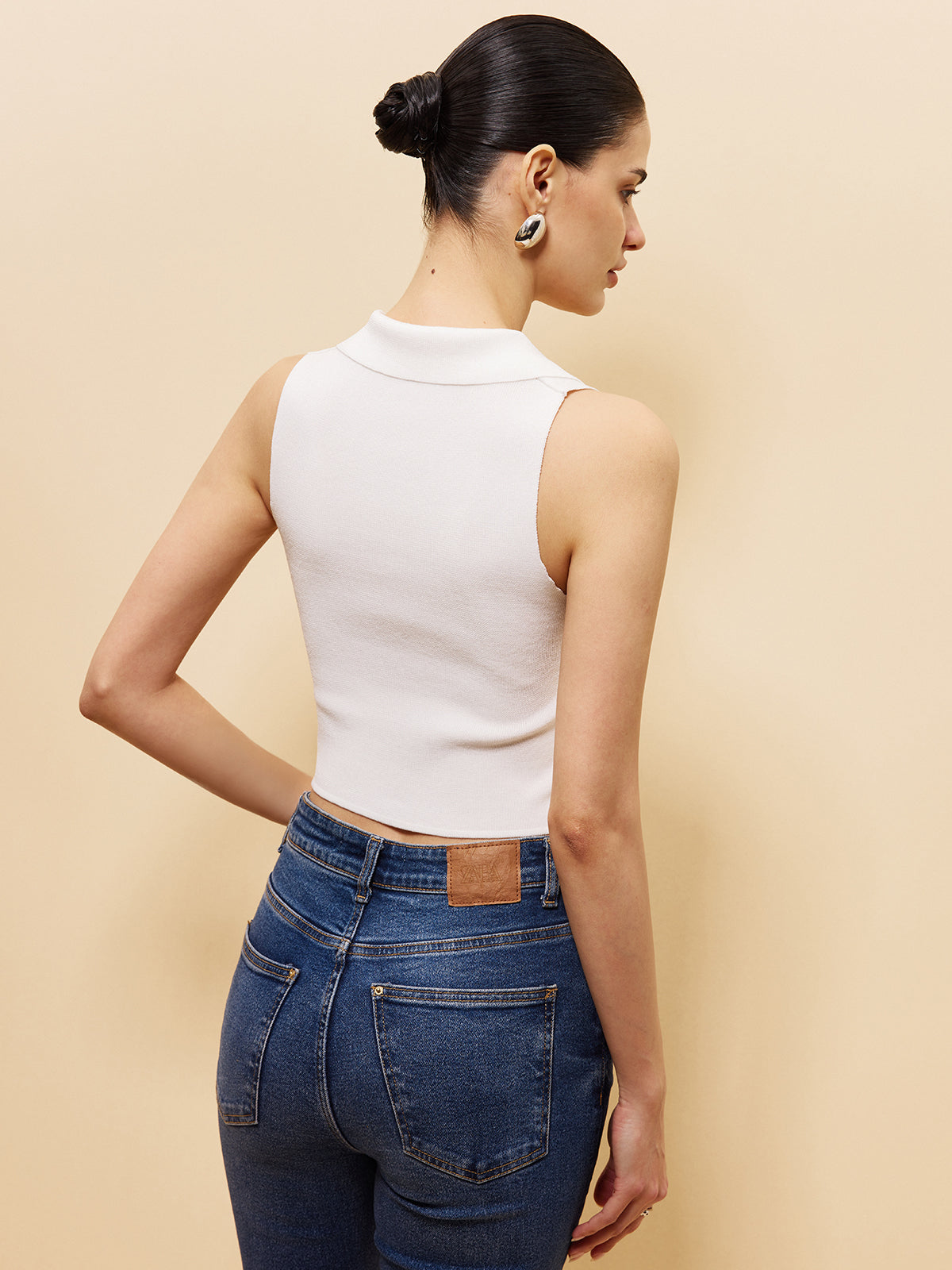Sleeveless Button-Front Crop Sweater Vest-Massicos