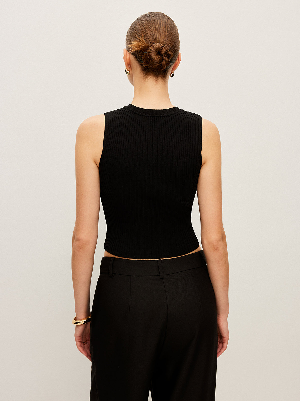 Ribbed Knit Vest With Metal Detail-Massicos