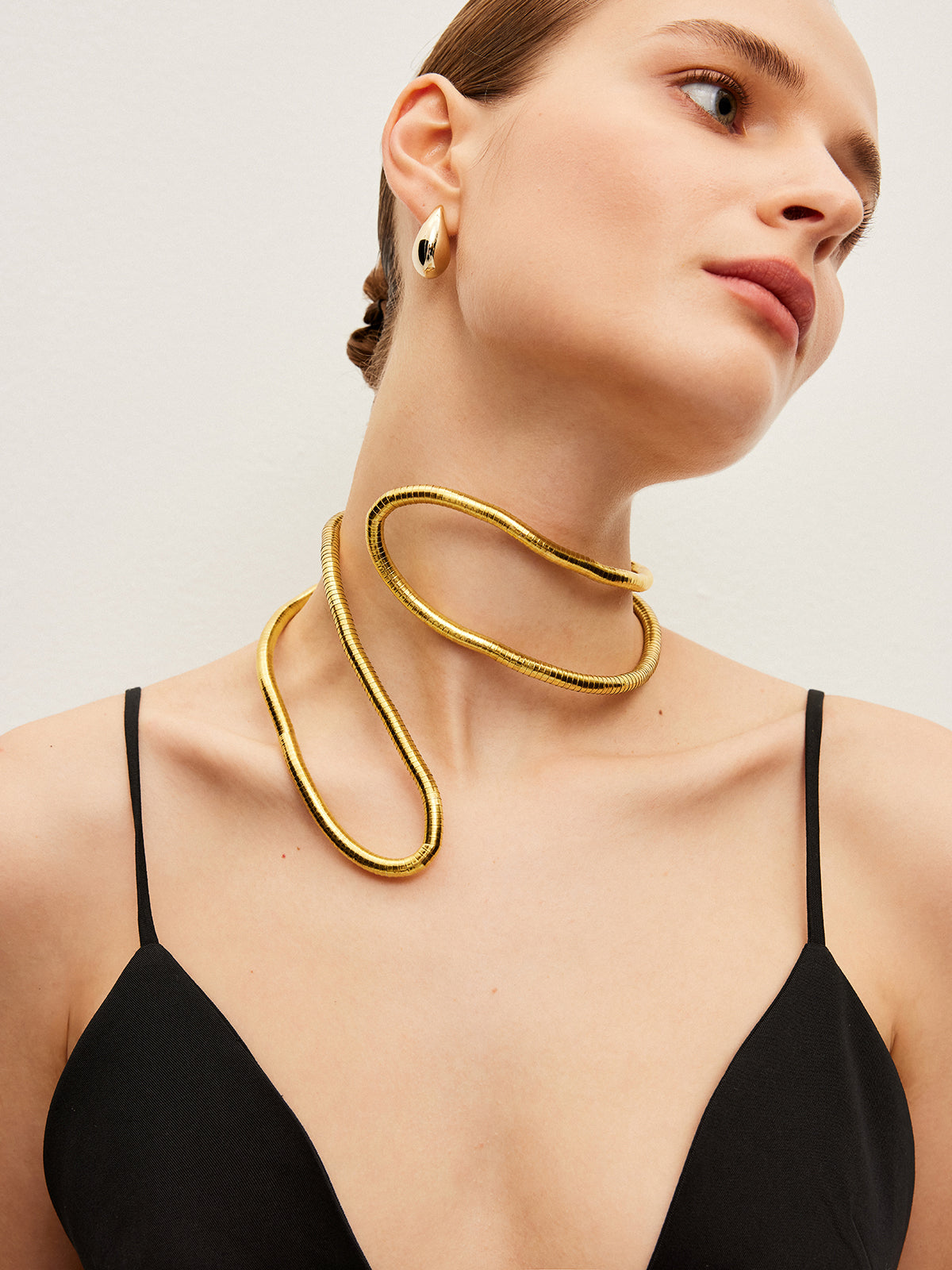 Twisted Bendable Golden Necklace-Massicos