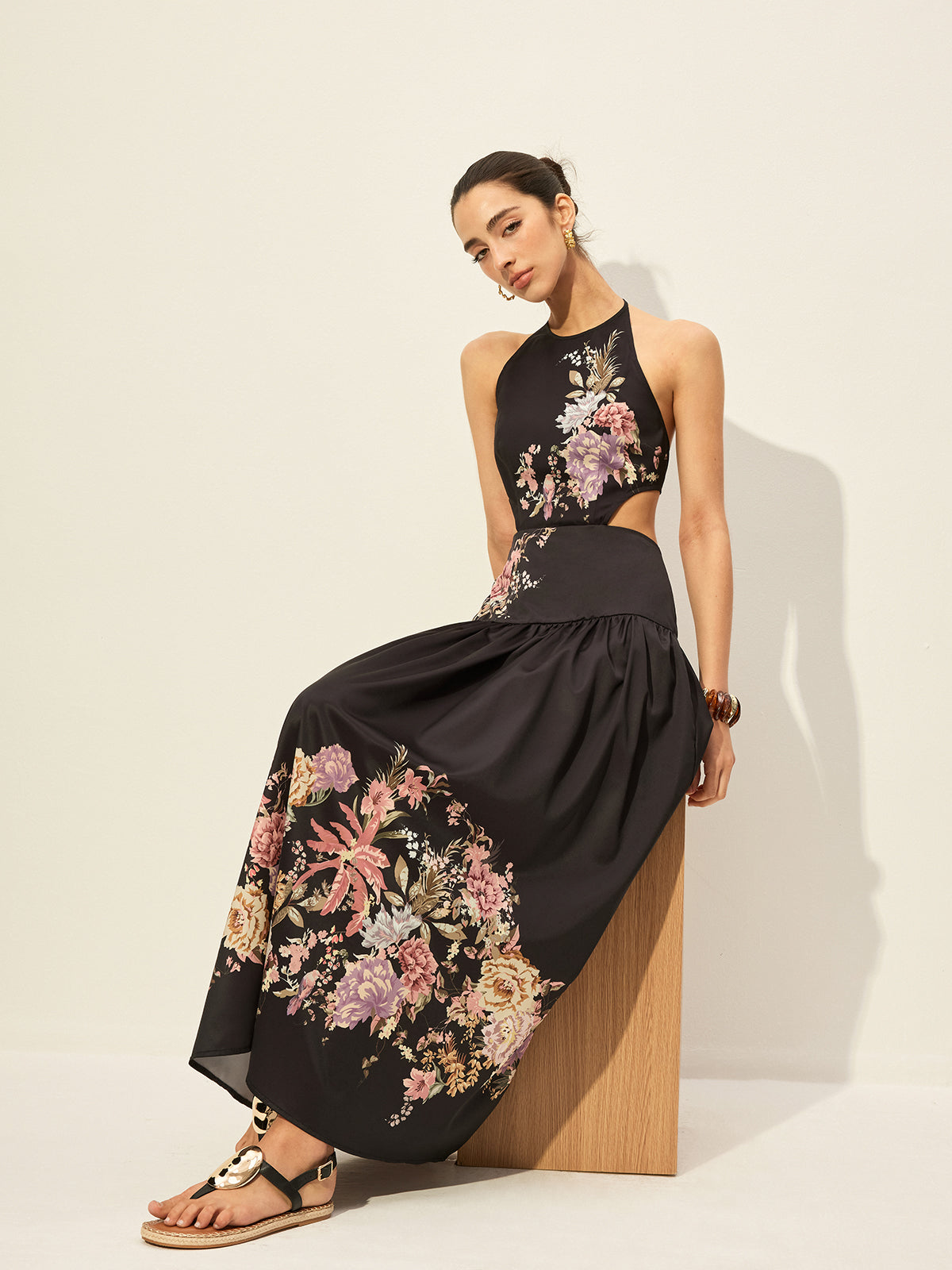 Floral Print Halter Neck Dress With Cut-Out Detail-Massicos