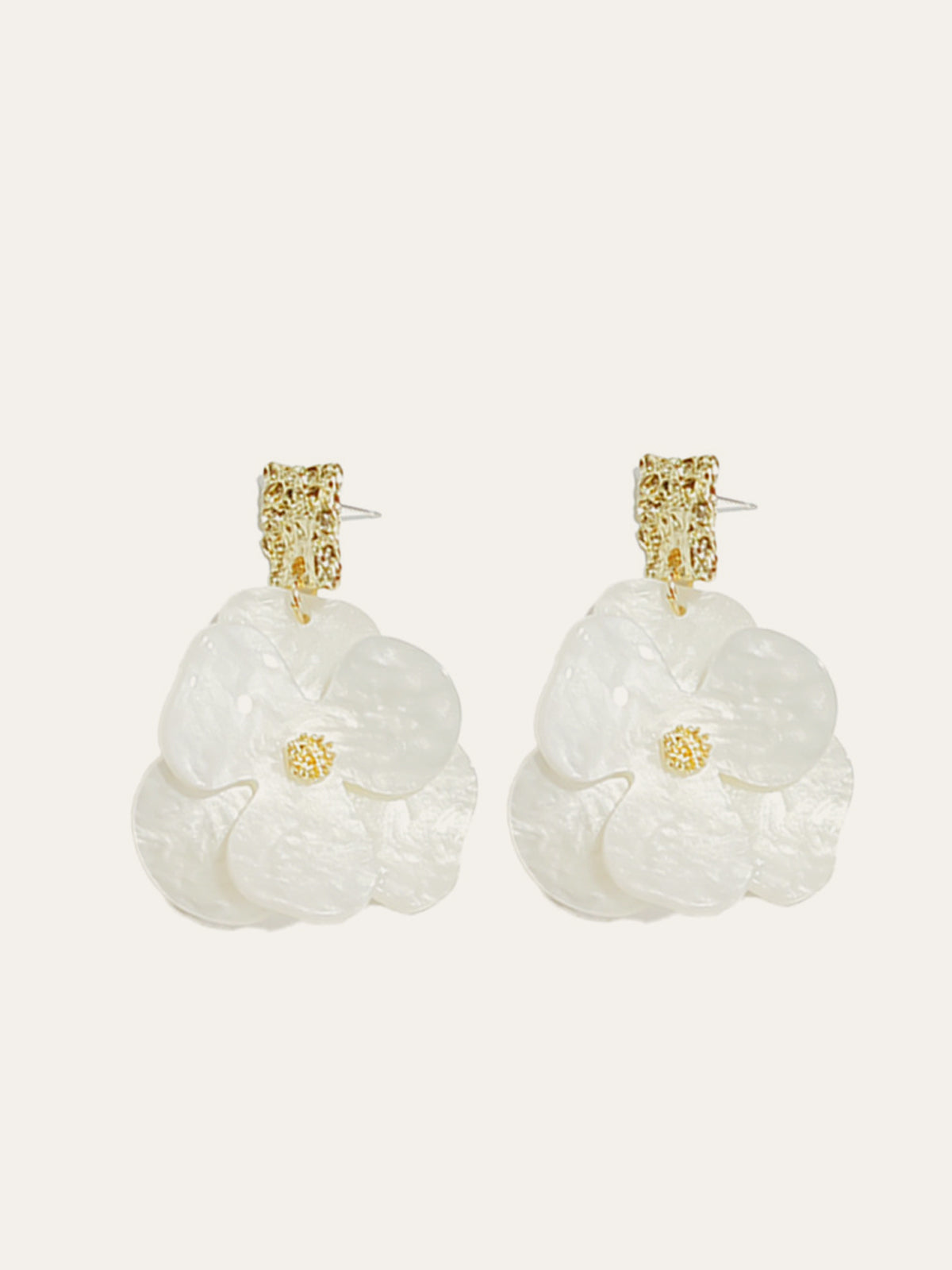 Golden Floral Dangle Earrings-Massicos