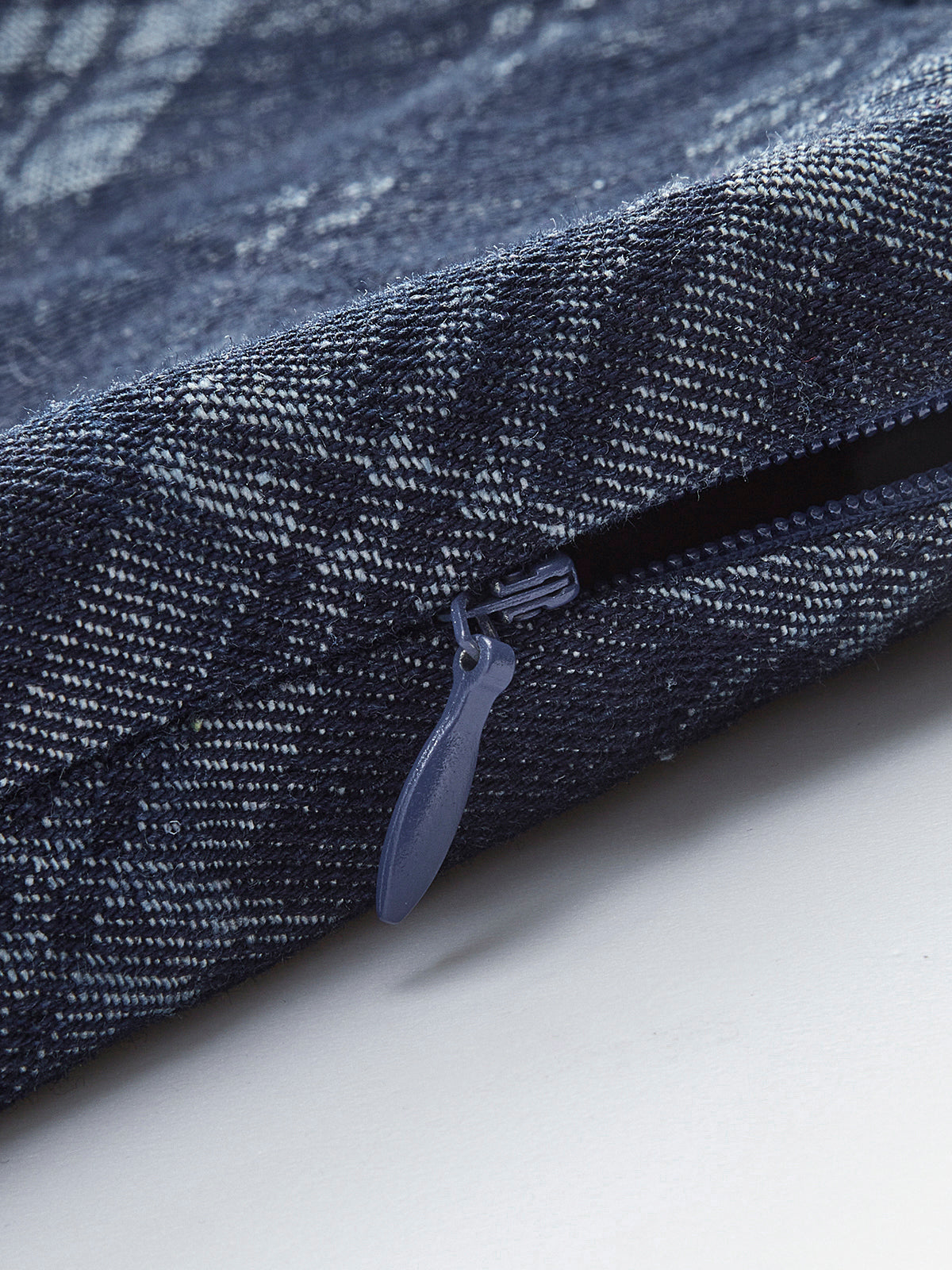 Checkered Print Mid-Waist Denim Short-Massicos