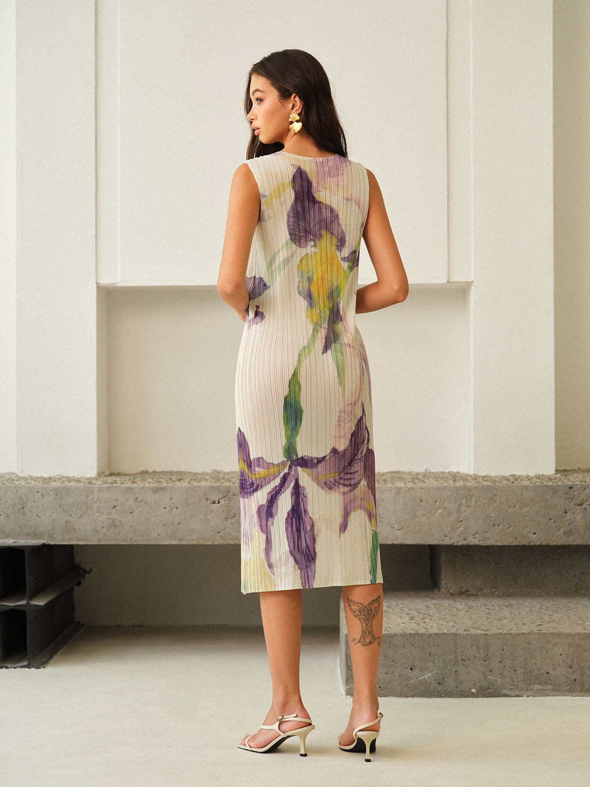 Sleeveless Floral Print Dress-Massicos