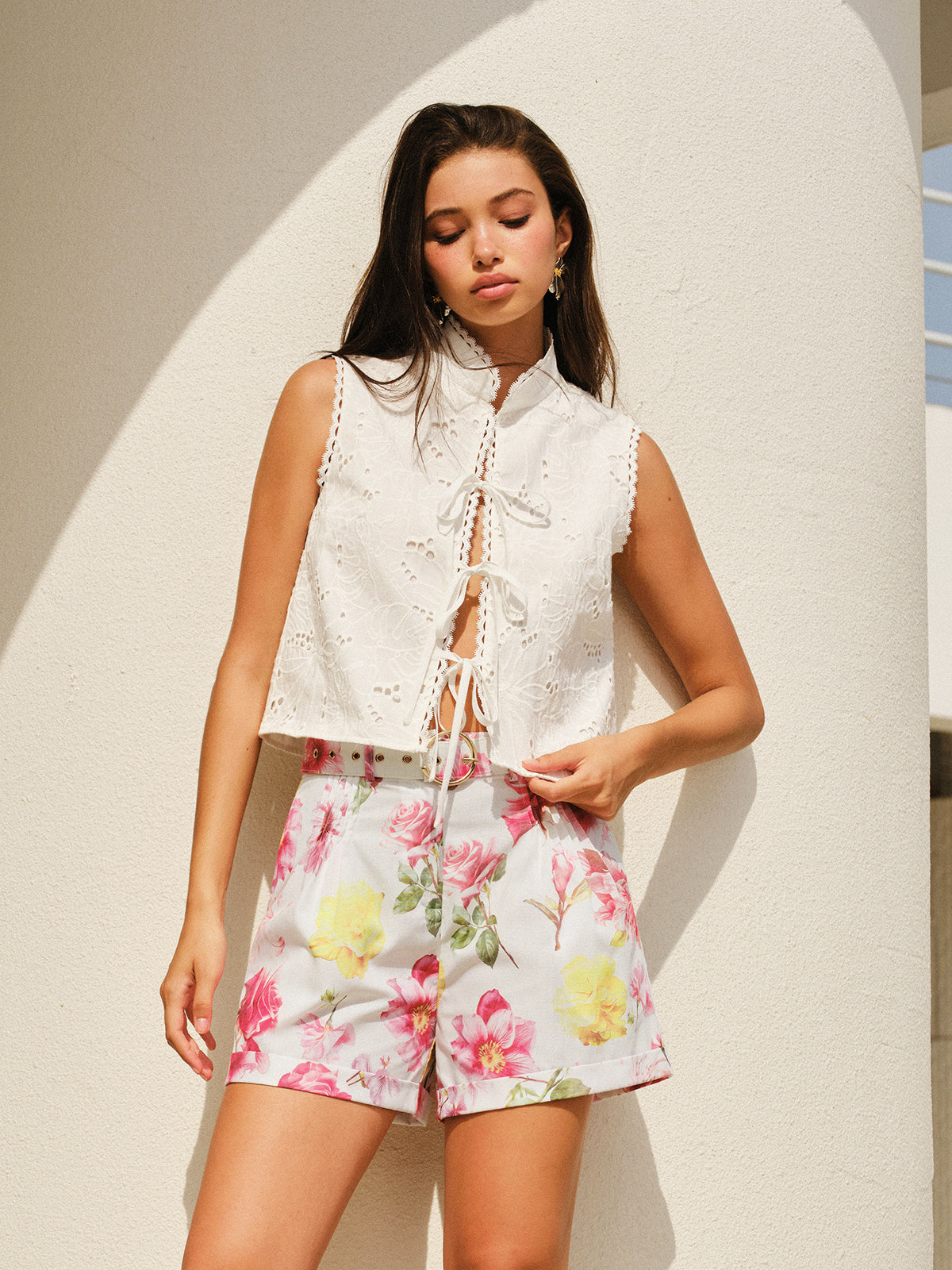 Sleeveless Eyelet Lace-Up Crop Top-Massicos