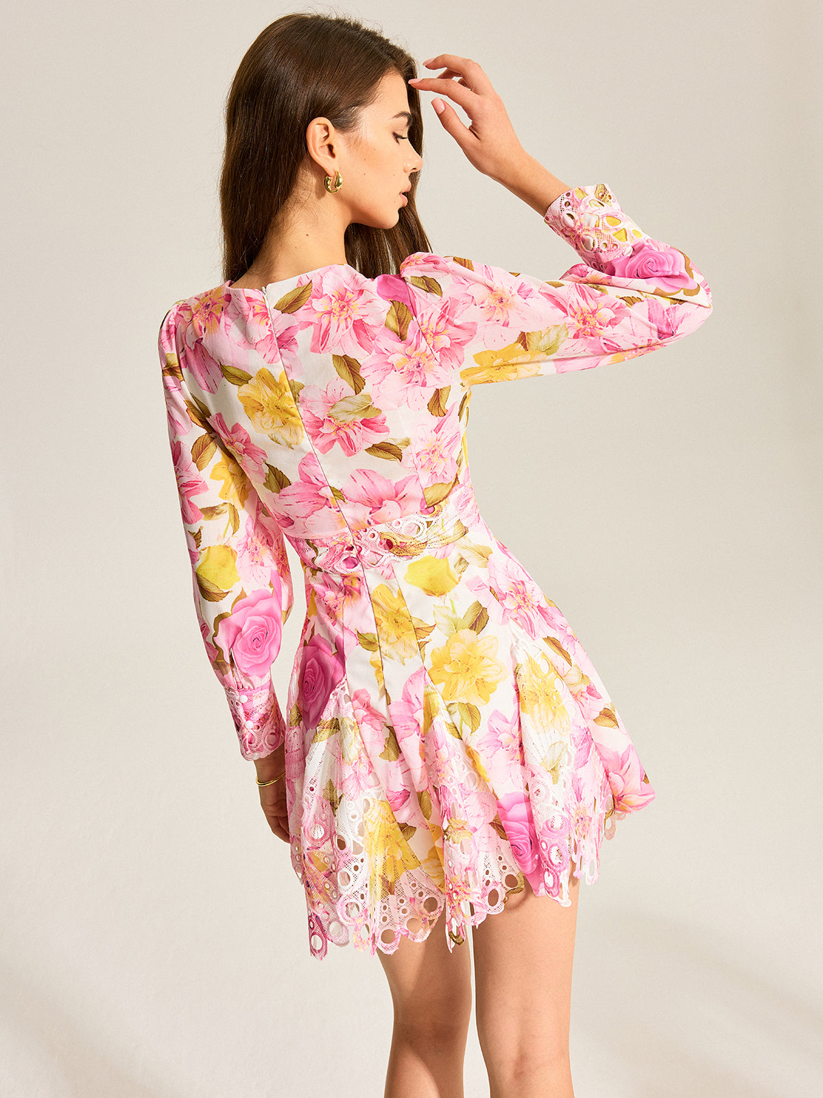 Floral Print V-Neck Dress With Eyelet Detail-Massicos