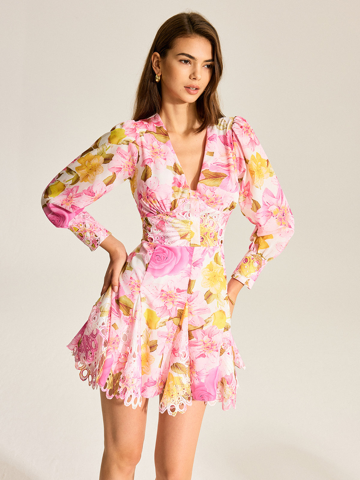 Floral Print V-Neck Dress With Eyelet Detail-Massicos