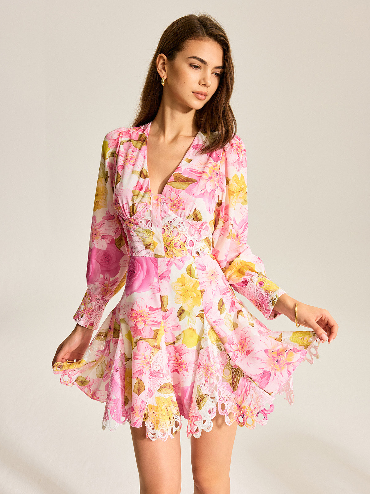 Floral Print V-Neck Dress With Eyelet Detail-Massicos