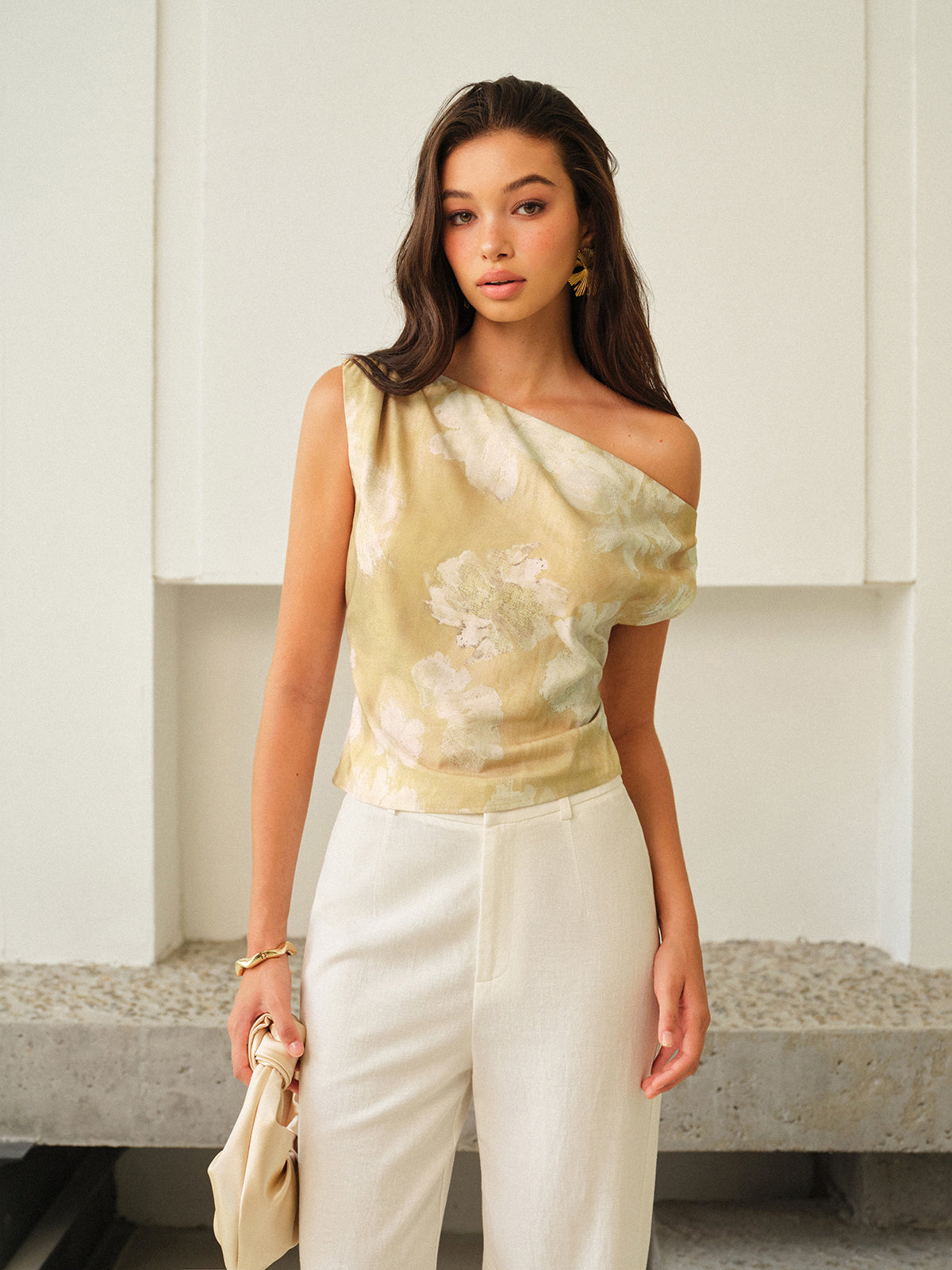 One-Shoulder Floral-Patterned Top-Massicos