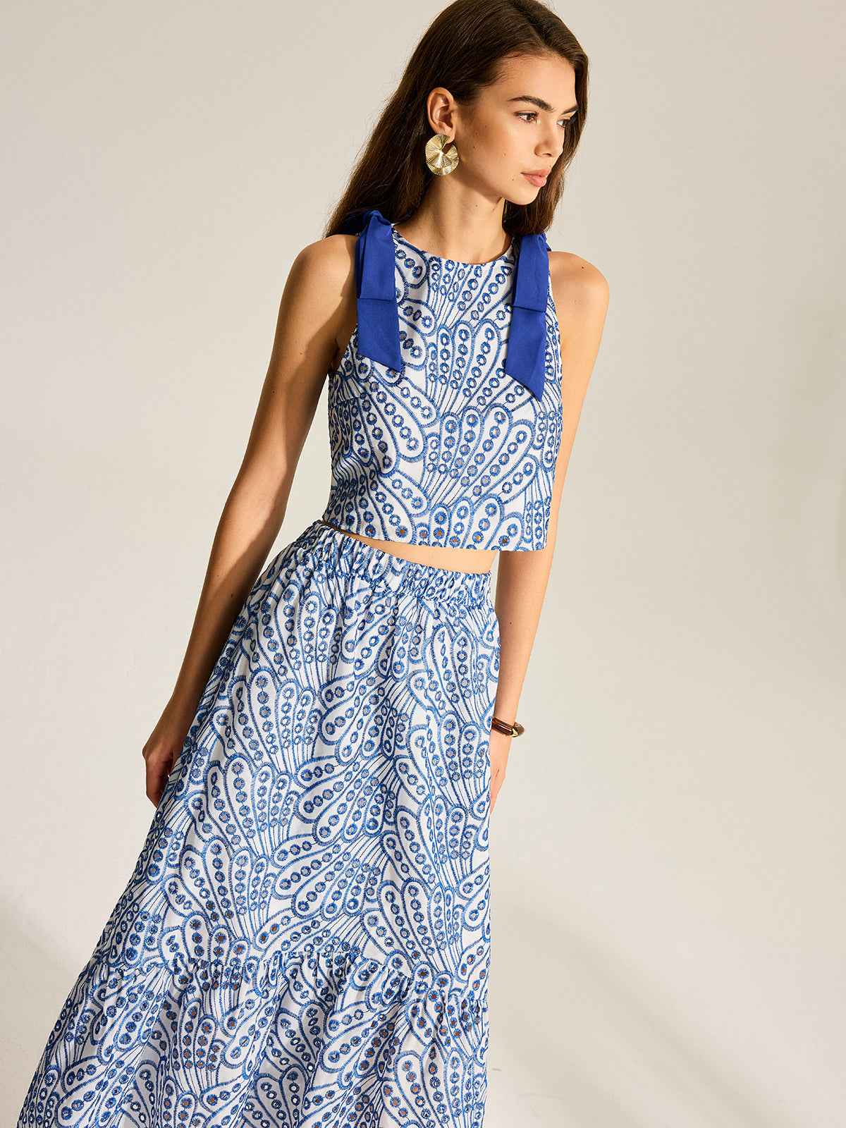 Sleeveless Contrast-Trim Top And Elastic-Waist Maxi Skirt Set-Massicos