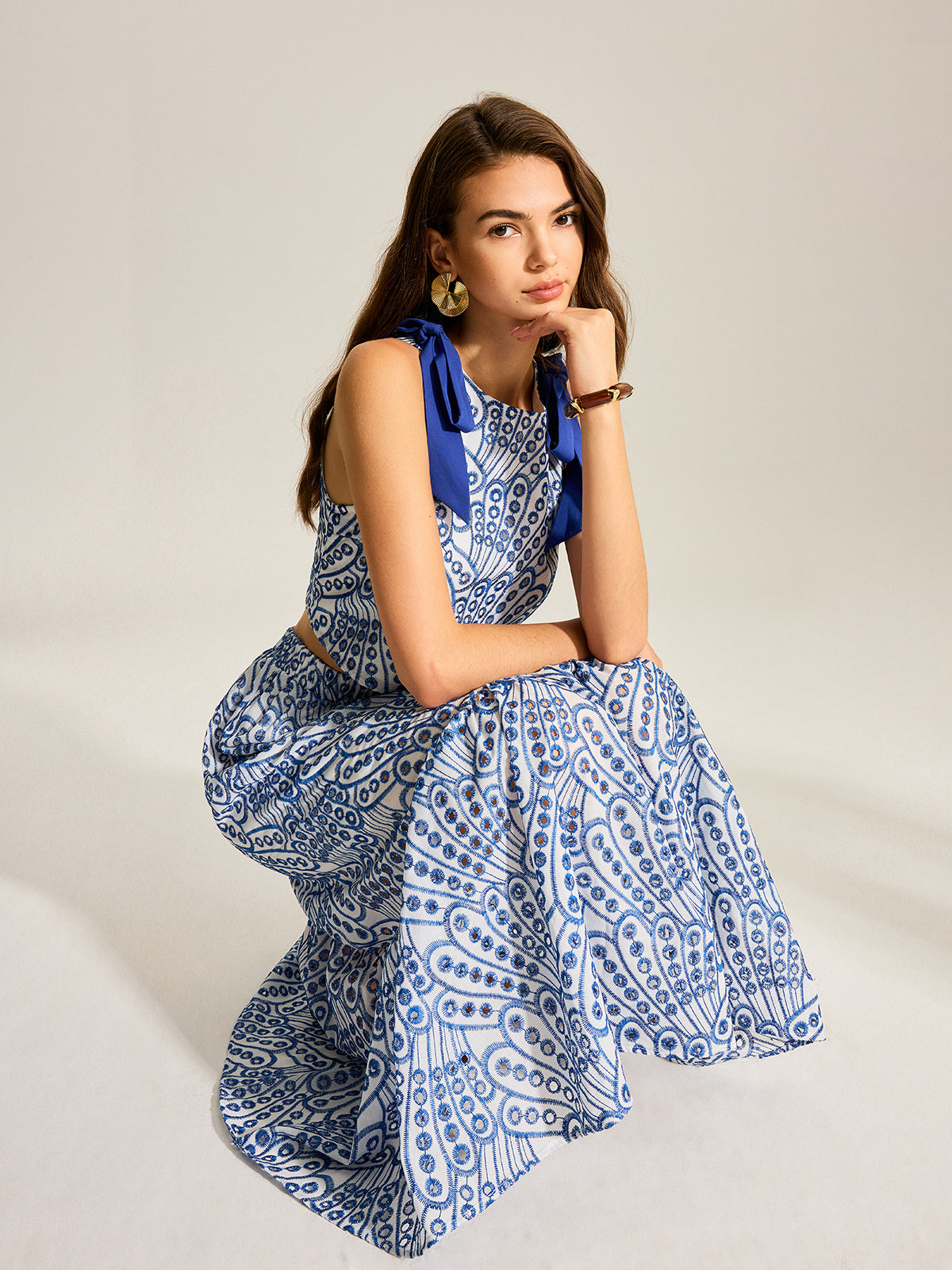 Sleeveless Contrast-Trim Top And Elastic-Waist Maxi Skirt Set-Massicos