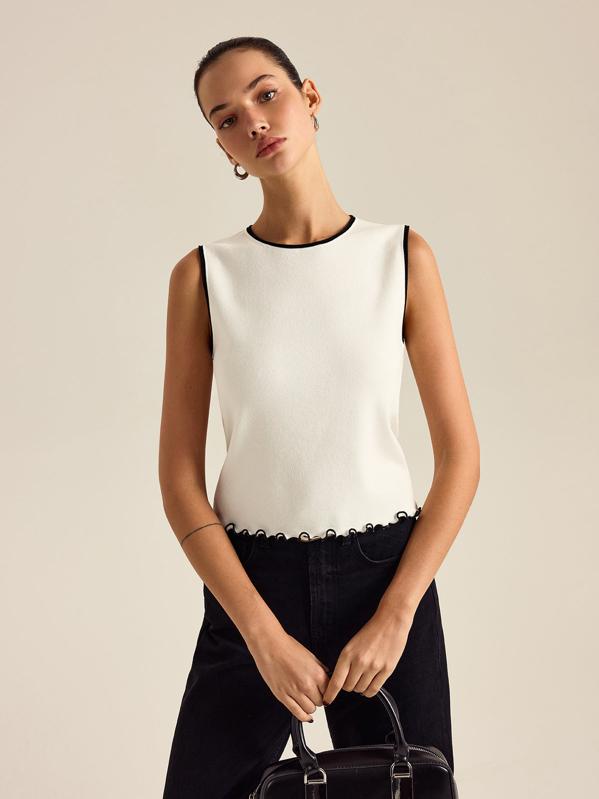 Contrasting Trim Tank Top-Massicos