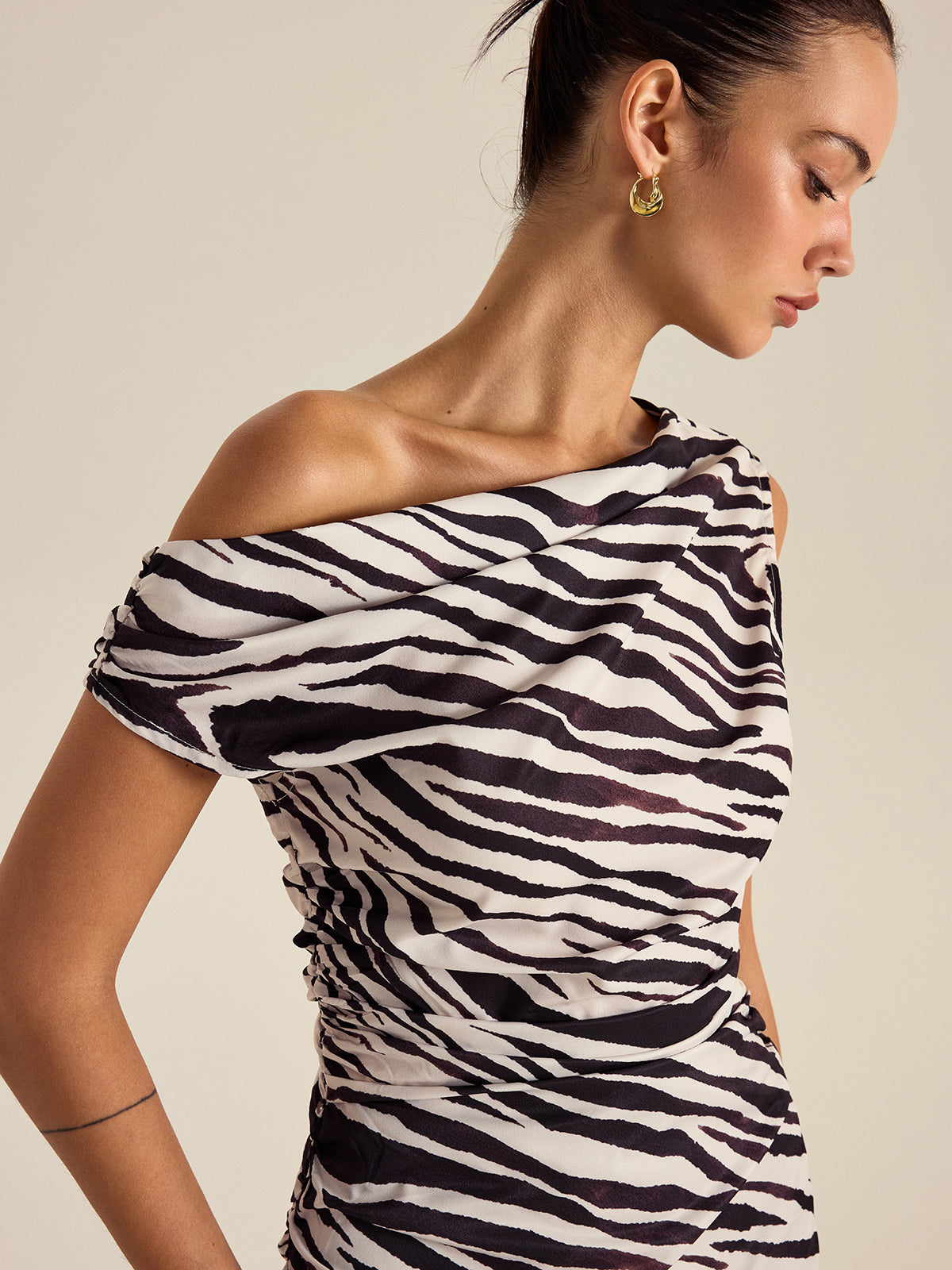 Zebra Print Off-Shoulder Top-Massicos
