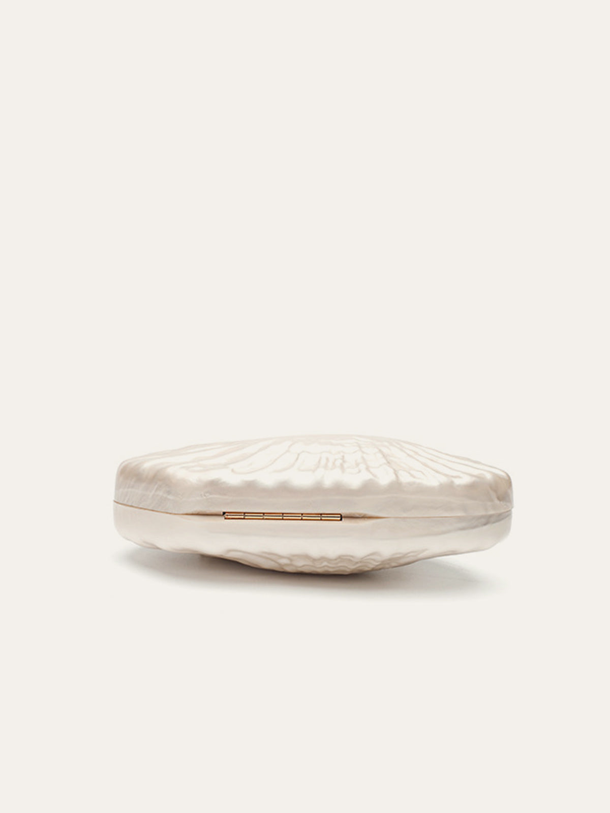 Pearl Texture Clutch With Gold Chain-Massicos