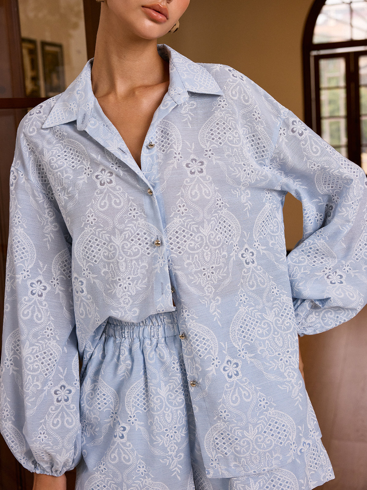 Textured Embroidered Fabric Shorts set-Massicos