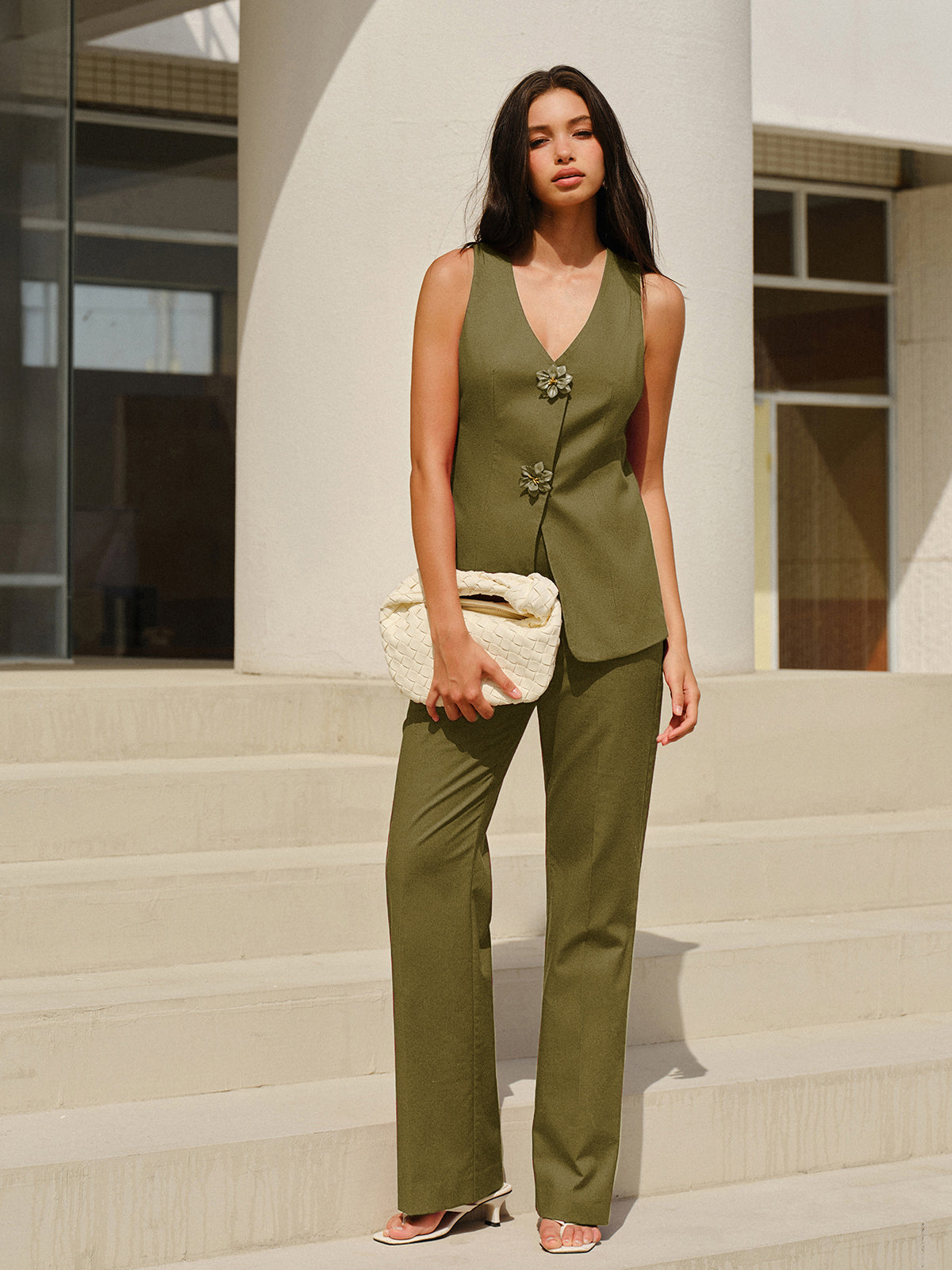 Sleeveless V-Neck Pants Set With Floral Buttons-Massicos