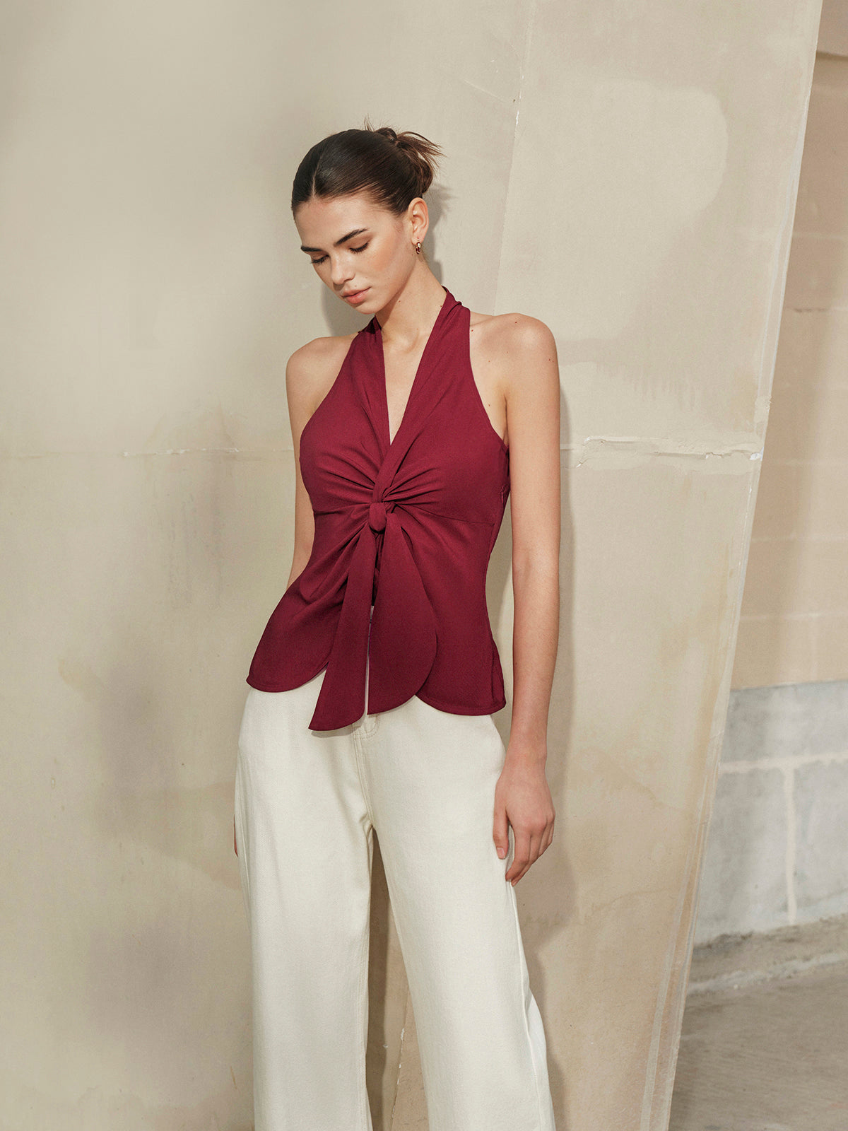 Halter Neck Knotted Front Top-Massicos
