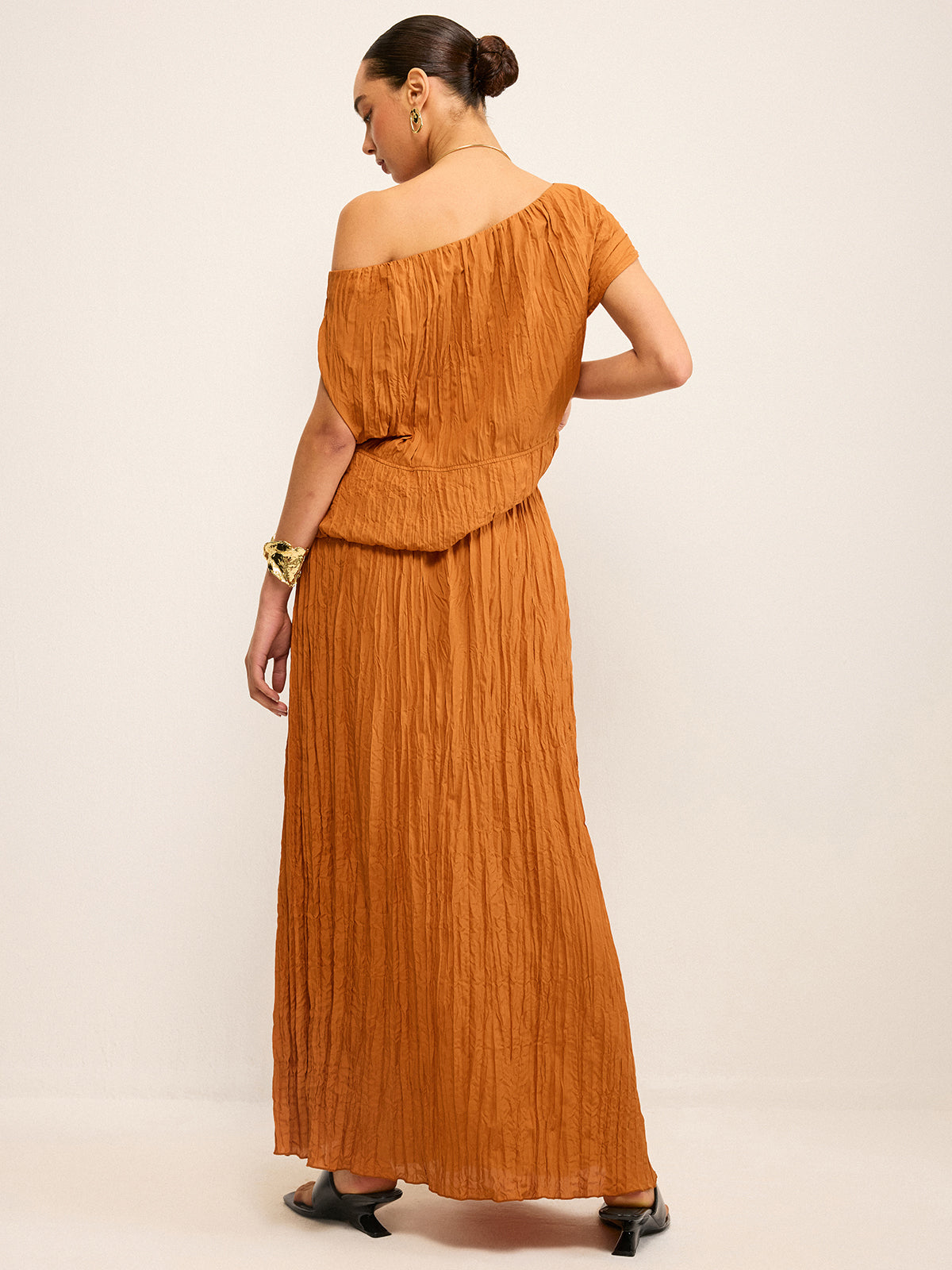 Oversized Textured Off-Shoulder Top and Maxi Skirt Set-Massicos
