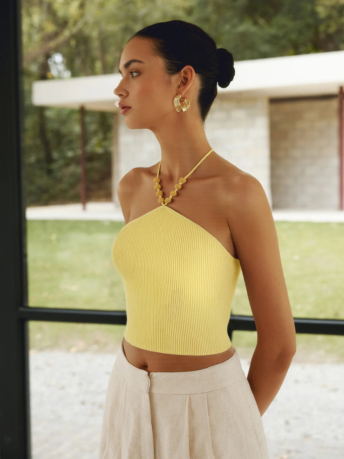 Ribbed Knit Halter Crop Top-Massicos
