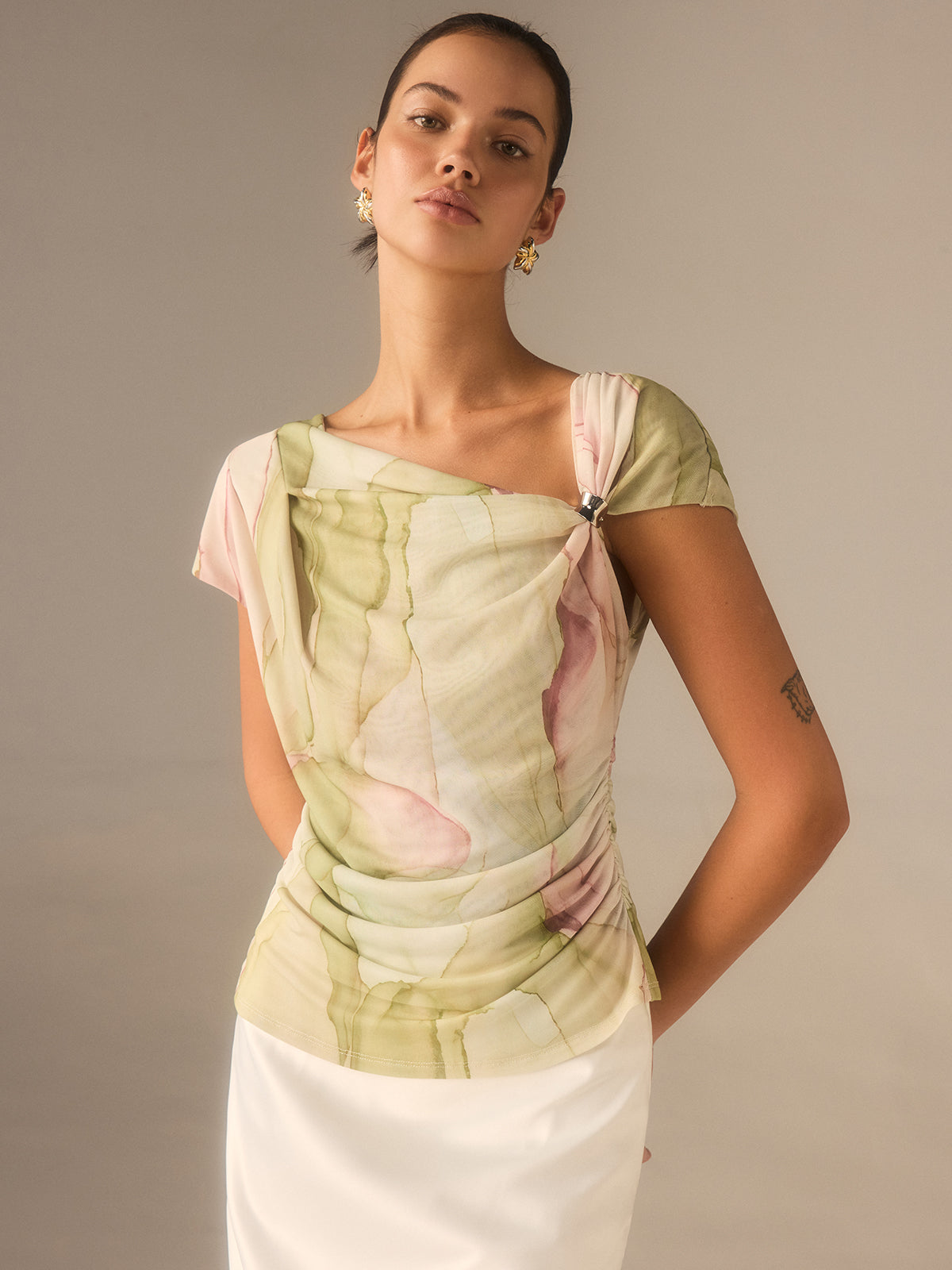 Print Asymmetric Neckline  Top-Massicos