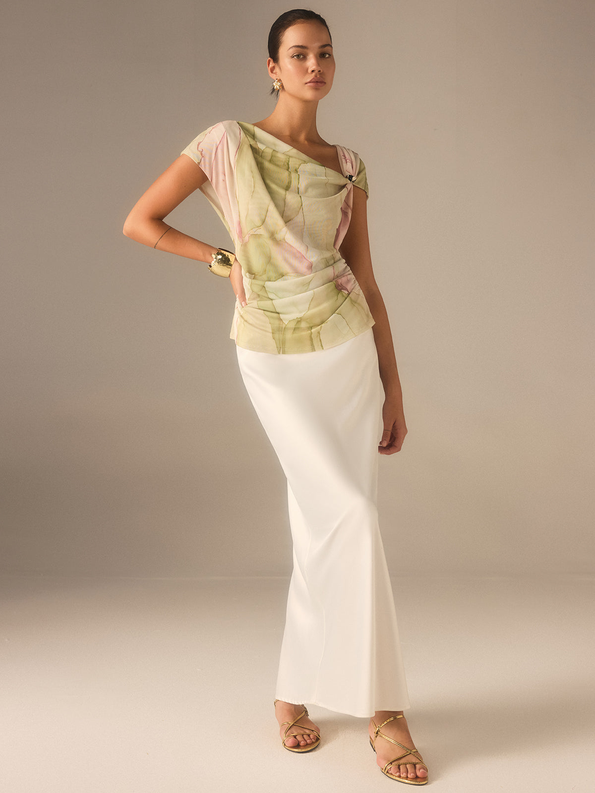 Print Asymmetric Neckline  Top-Massicos