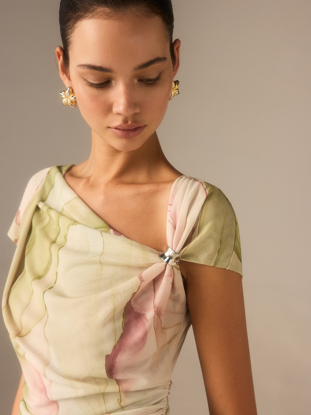Print Asymmetric Neckline  Top-Massicos