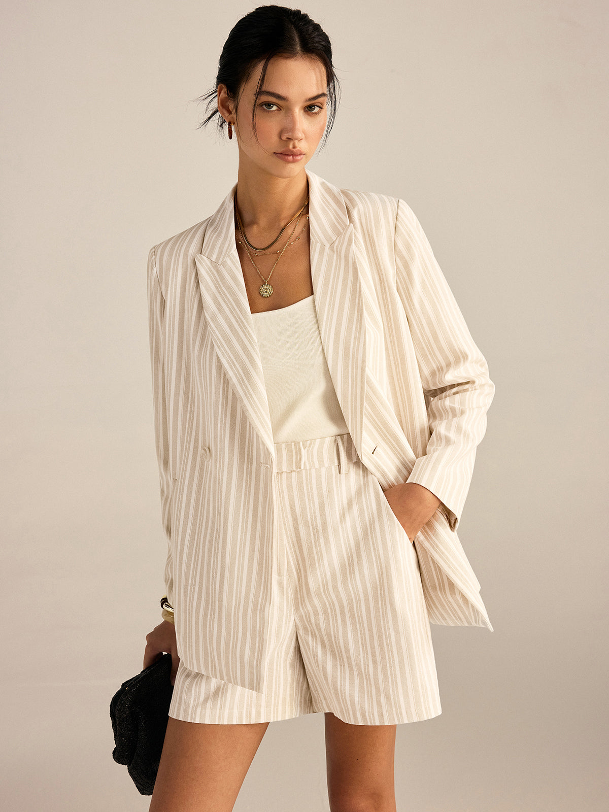 Striped Mid-Waist Shorts-Massicos