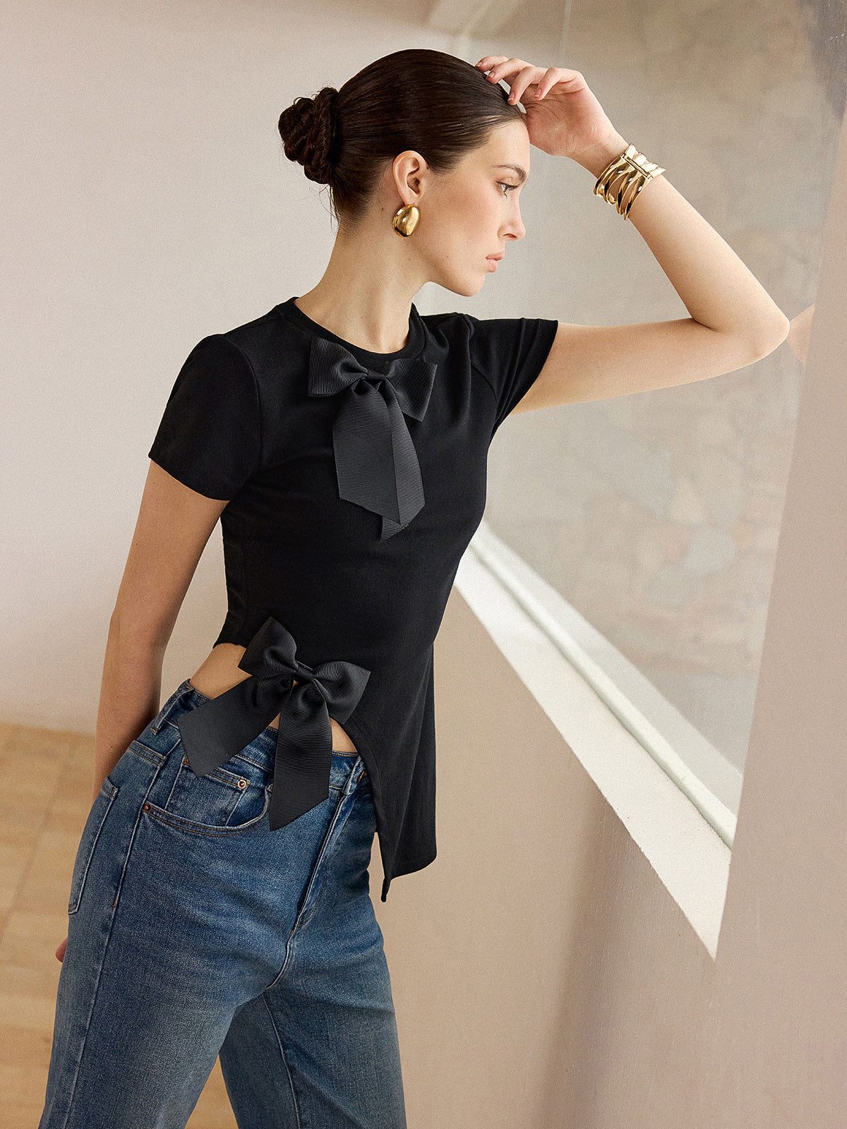 3D Bow-Detailed Top with Asymmetric Hem-Massicos