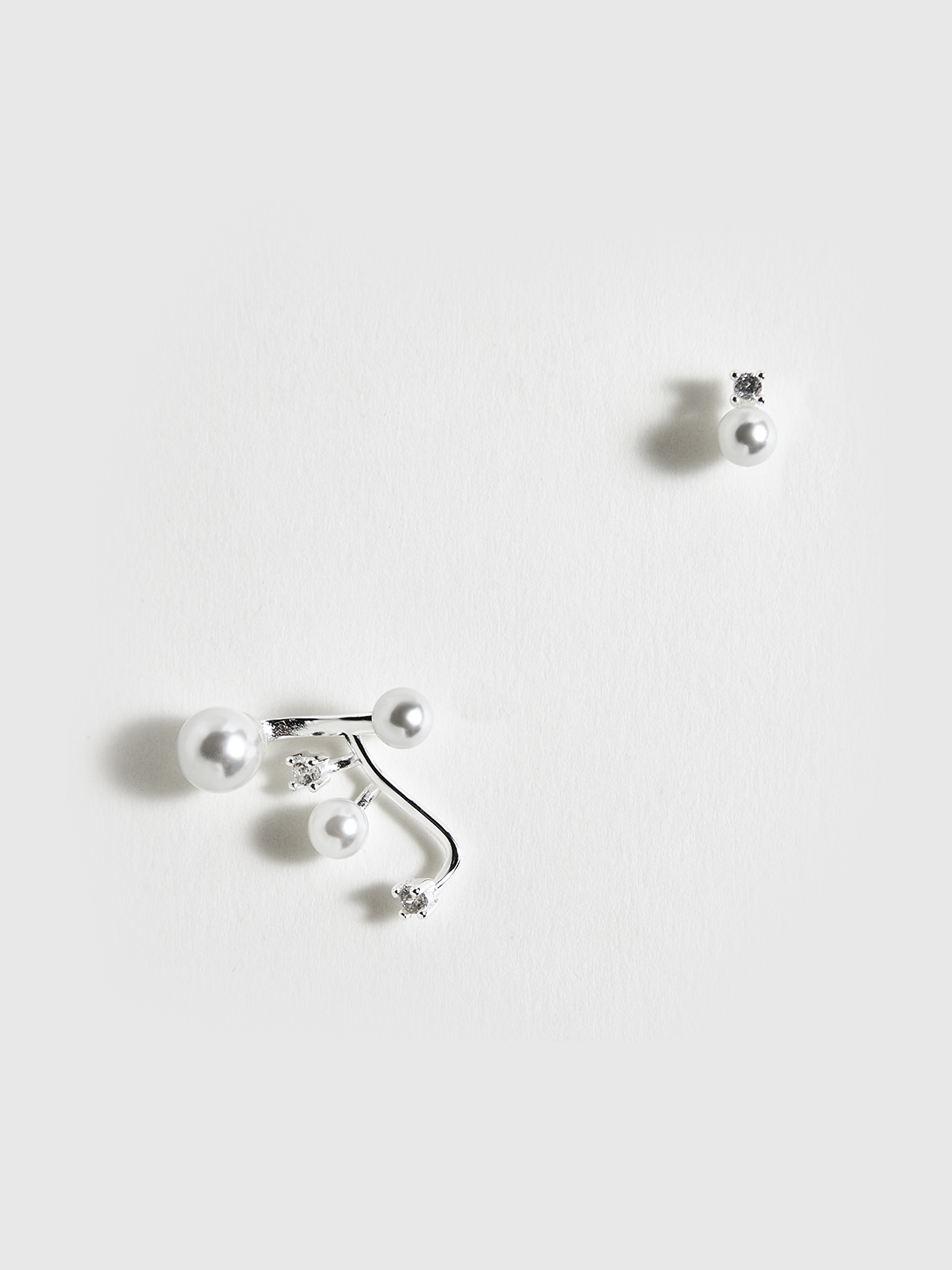 Asymmetric Pearl & Rhinestone Earrings-Massicos