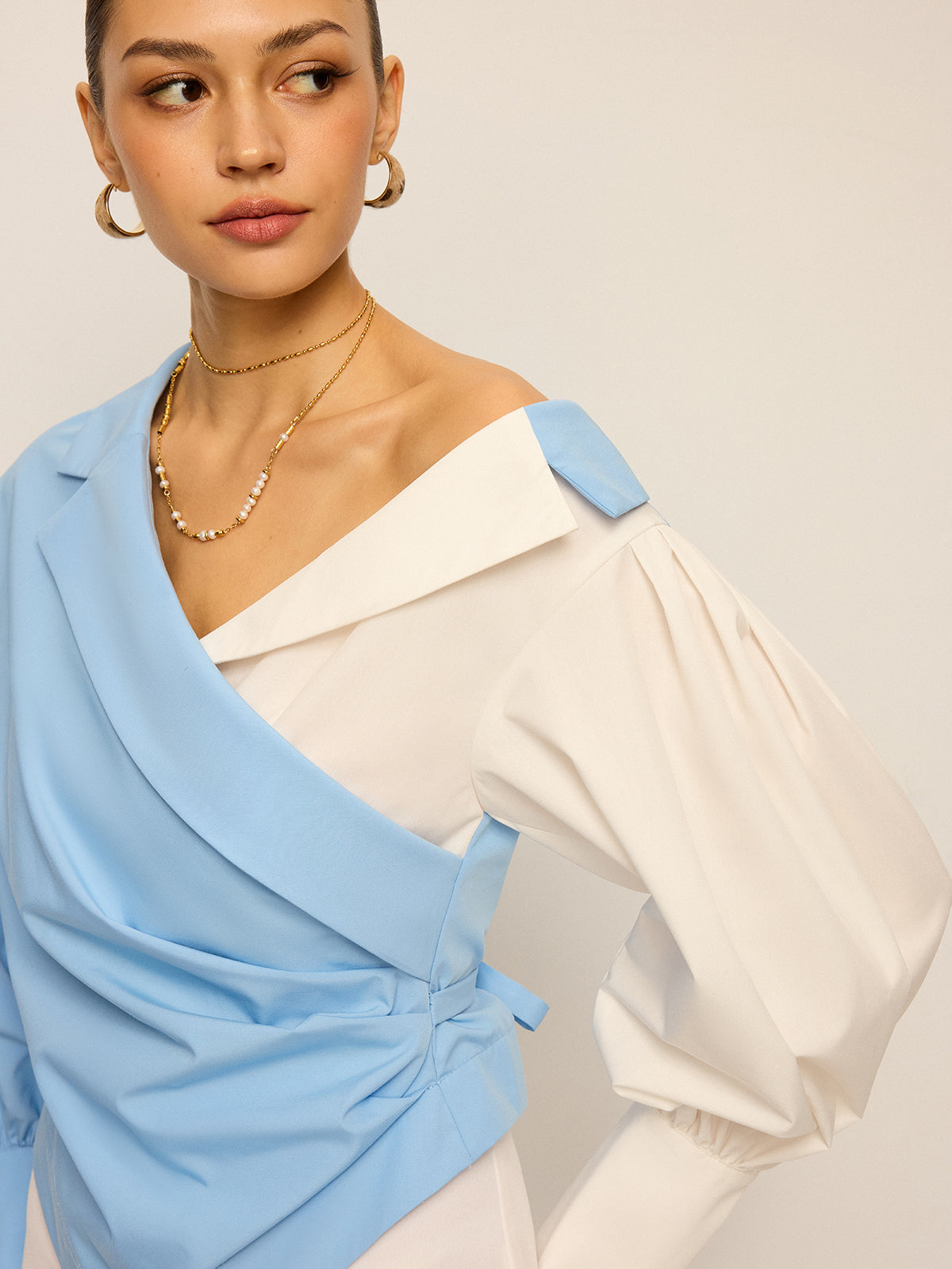 Two-Tone Asymmetric Off-Shoulder Shirt-Massicos
