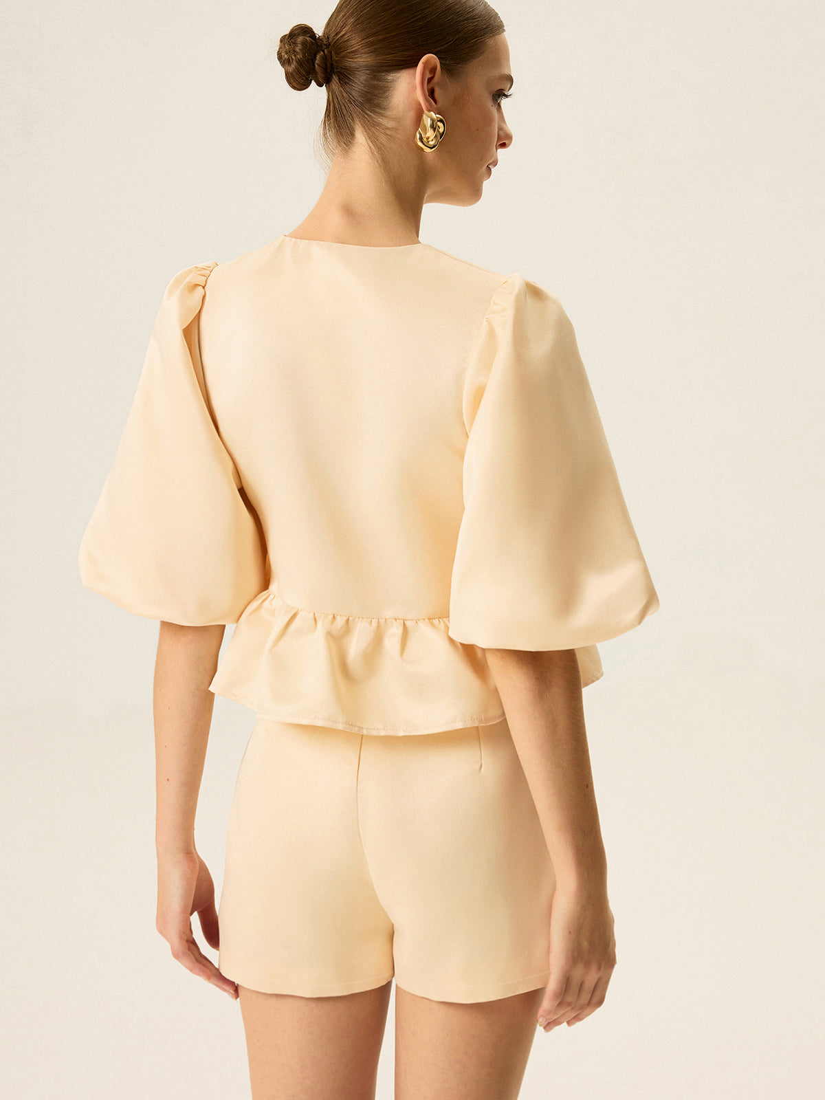 Puff Sleeve Peplum Top and Shorts Set-Massicos