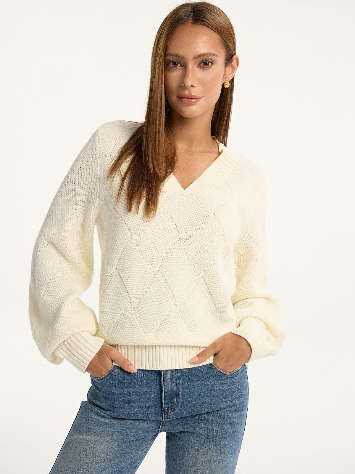 Wool-Blend Argyle Textured V-Neck Sweater-Massicos
