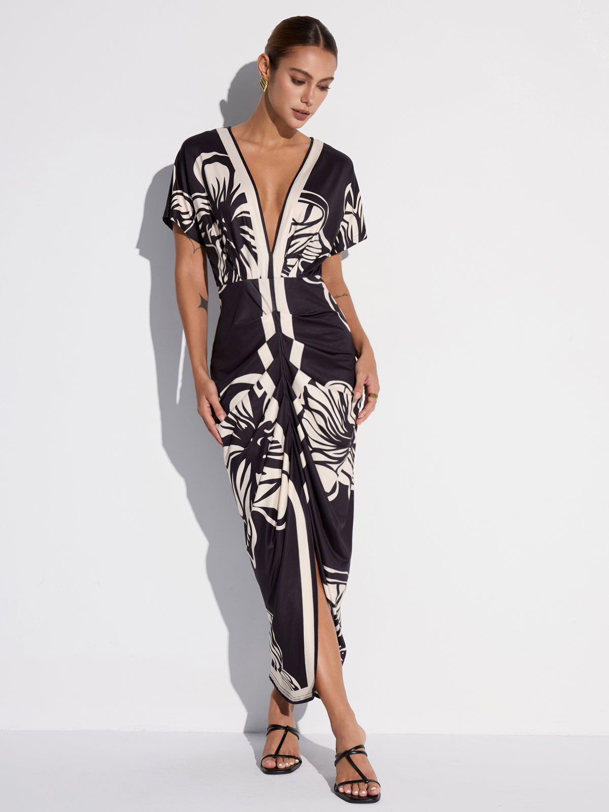 Floral Printed Ruched Deep V-Neck Midi Dress-Massicos