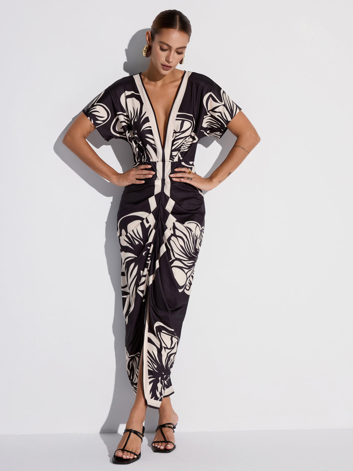 Floral Printed Ruched Deep V-Neck Midi Dress-Massicos