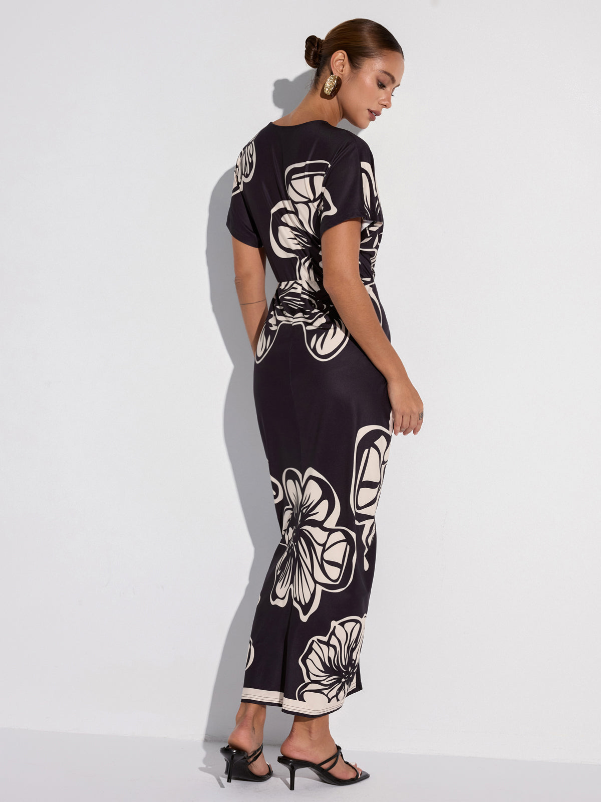 Floral Printed Ruched Deep V-Neck Midi Dress-Massicos