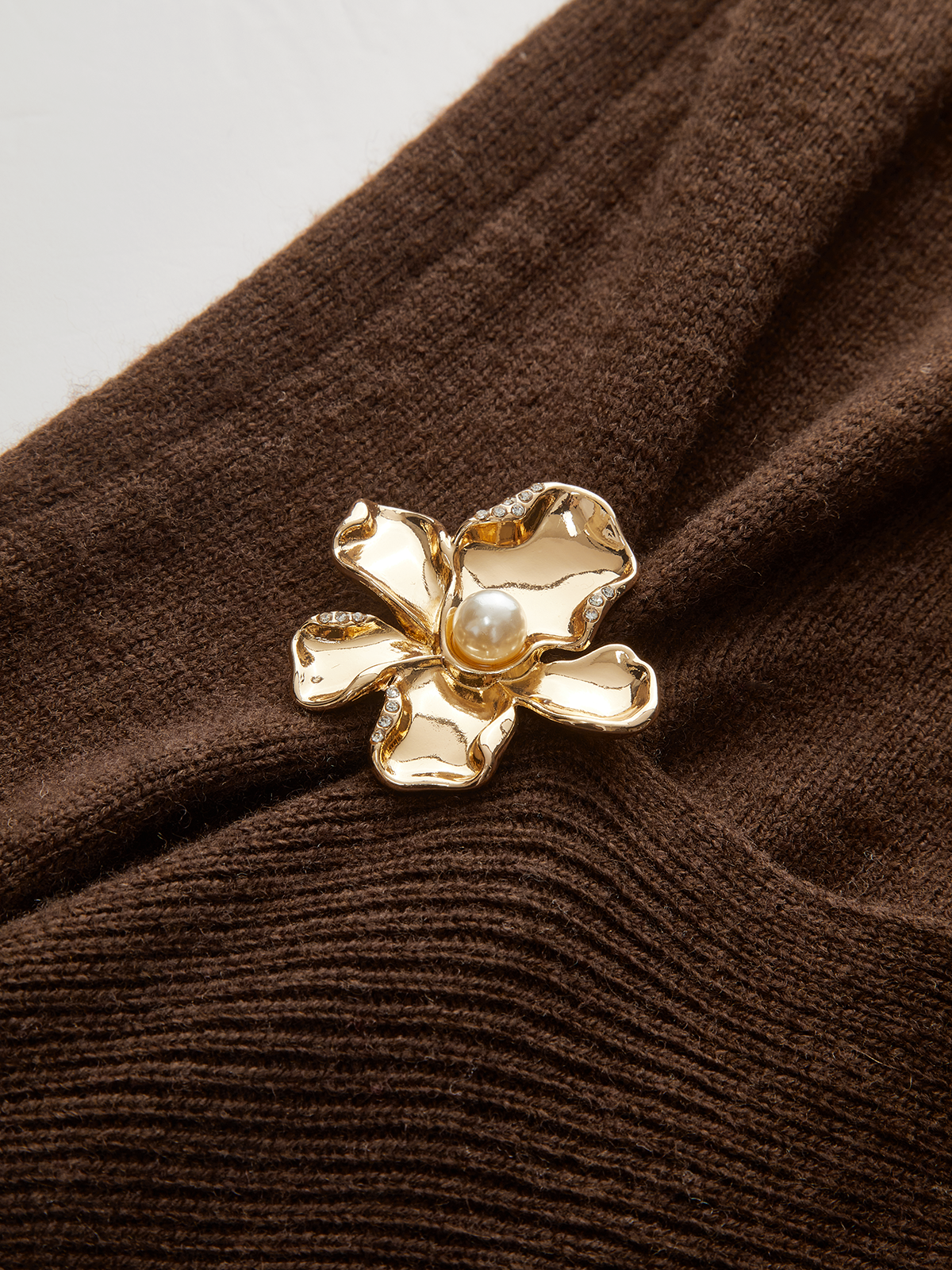 Metal Floral Wool Blend Asymmetric Sweater-Massicos