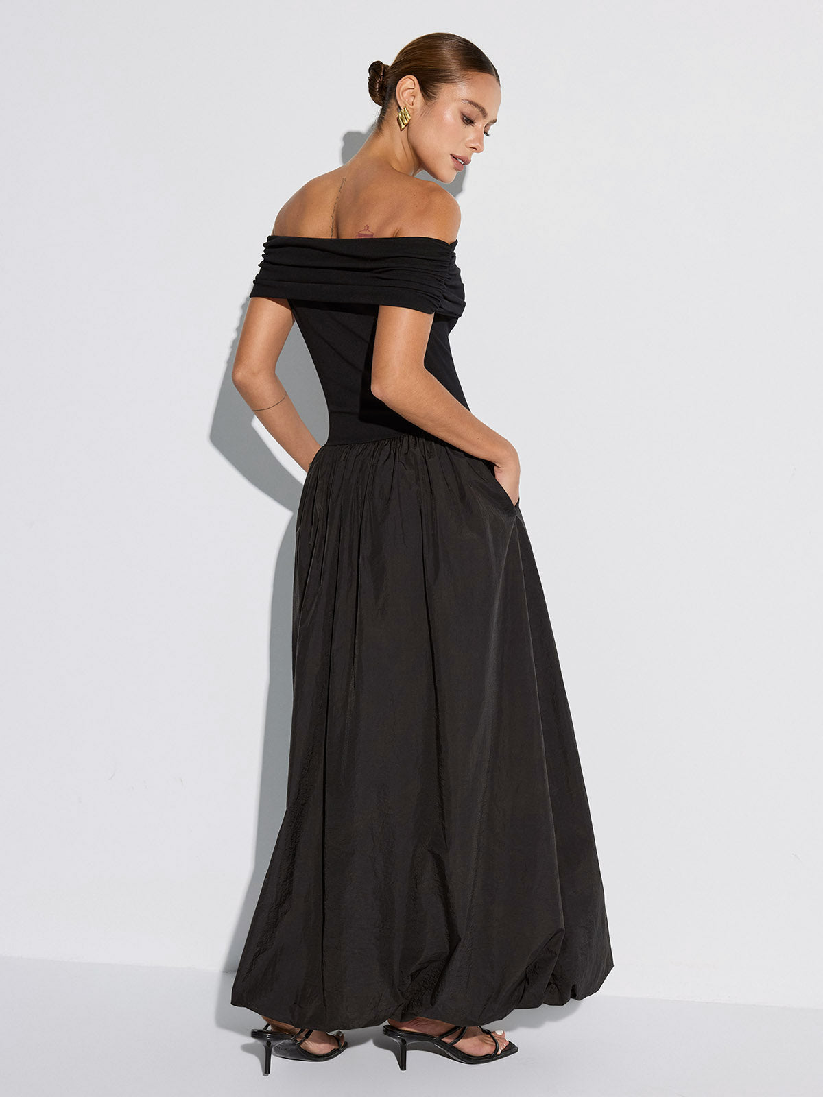 Off-Shoulder Pocket Maxi Dress-Massicos