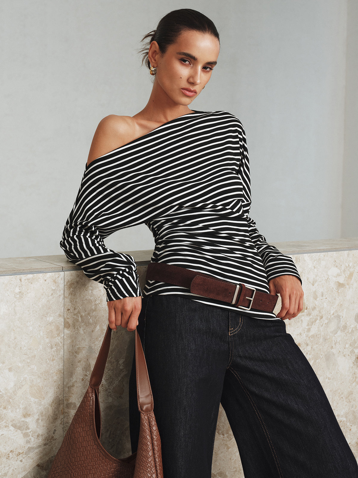 Striped Asymmetric One-Shoulder T-Shirt-Massicos
