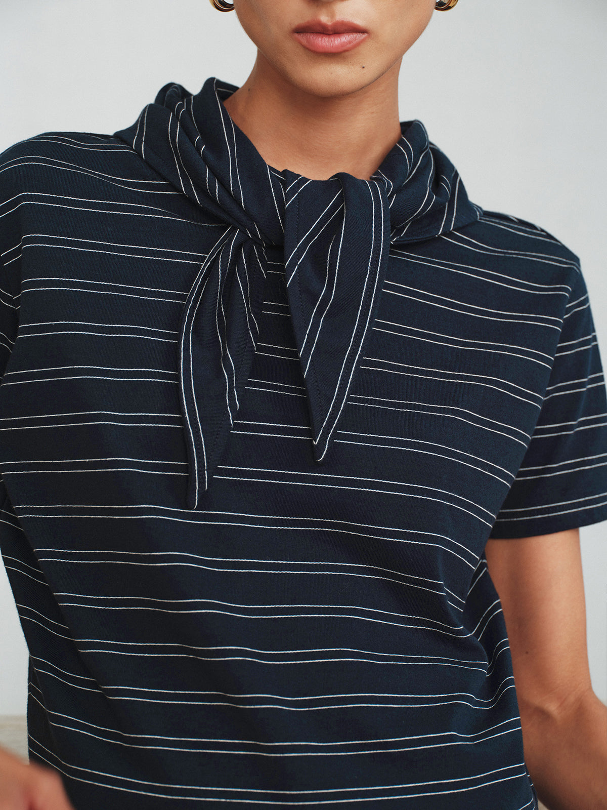 Striped Detachable Scarf Collar T-Shirt-Massicos