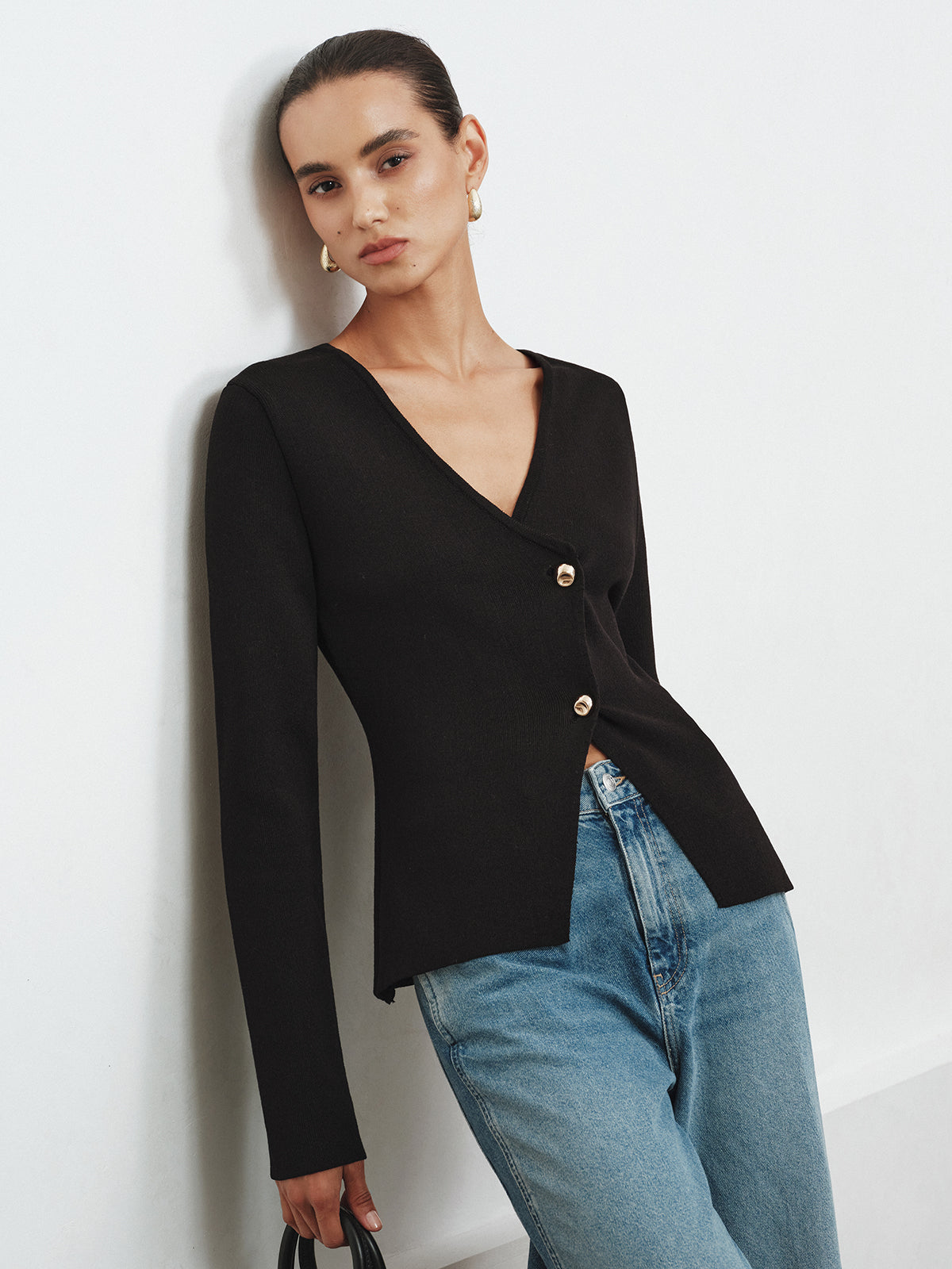 Asymmetric Buttoned Knit Cardigan-Massicos