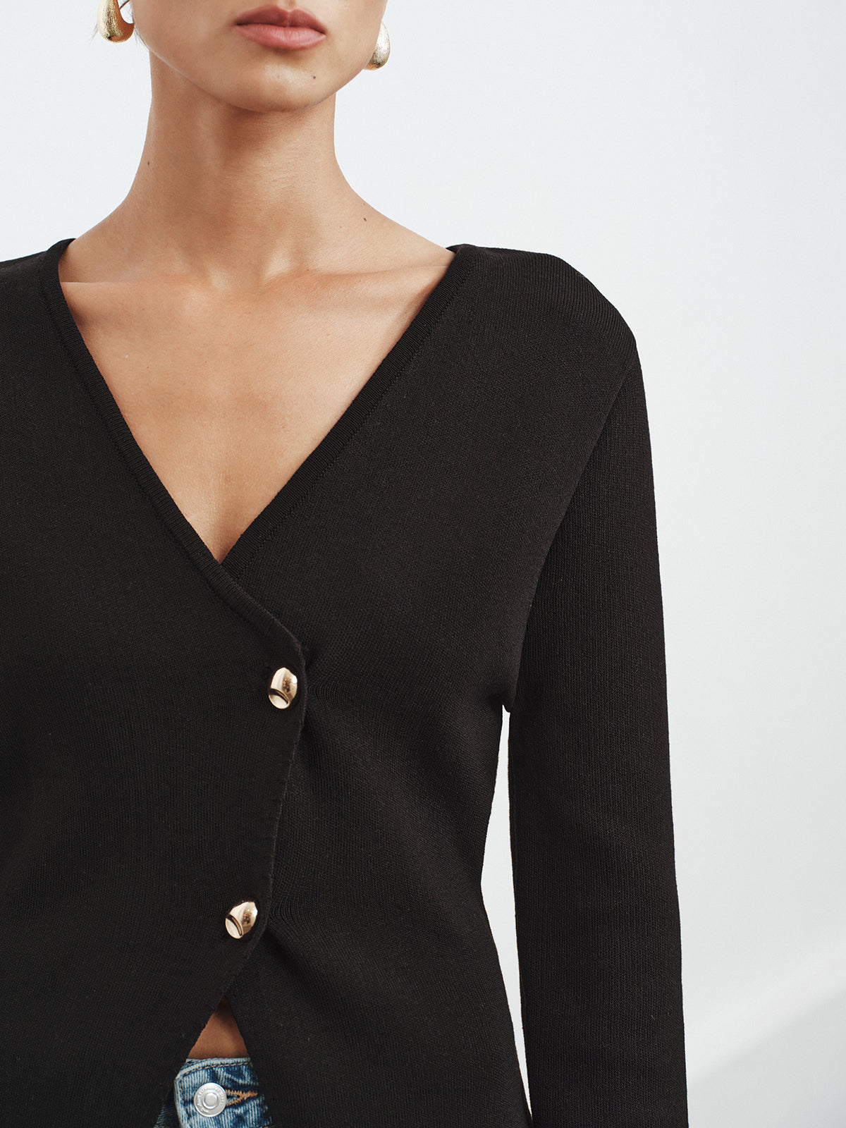 Asymmetric Buttoned Knit Cardigan-Massicos