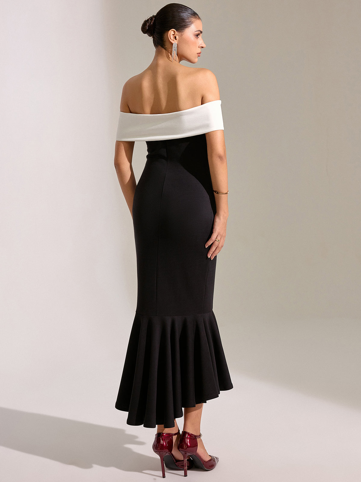 Bow Off-Shoulder Mermaid Midi Dress-Massicos