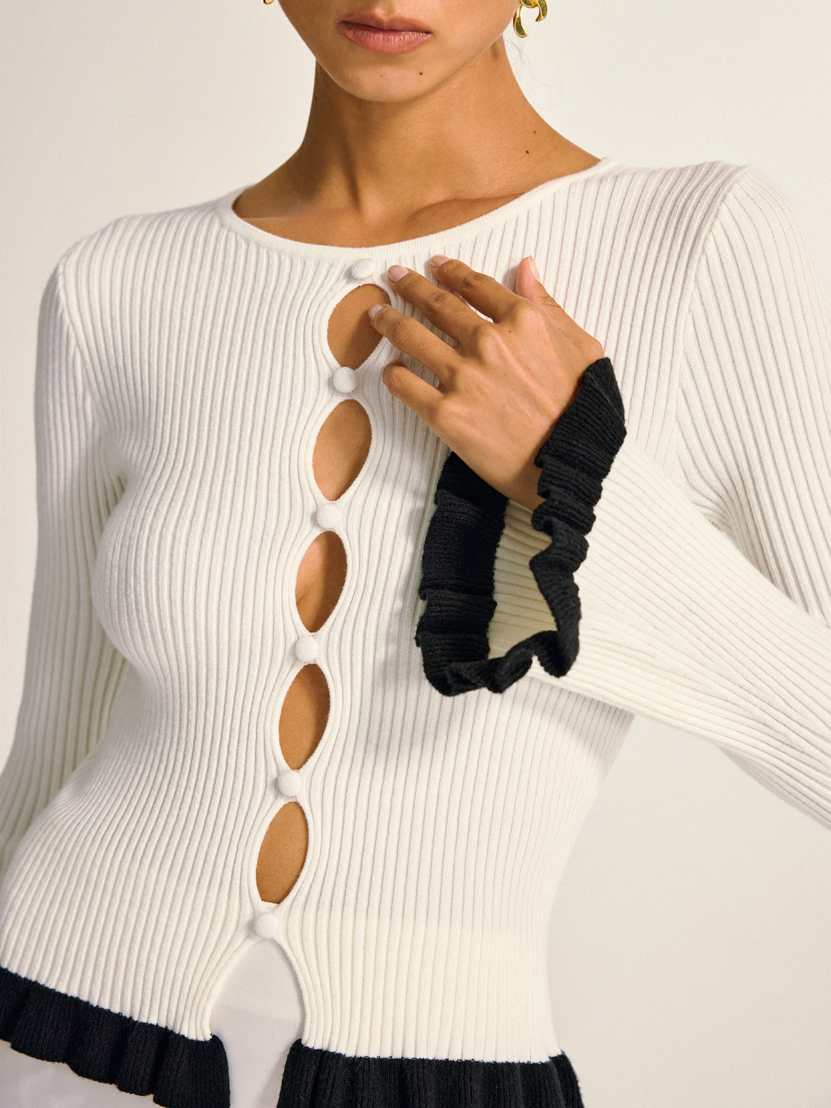Contrast Ruffle Trim Cut-Out Knit Top-Massicos
