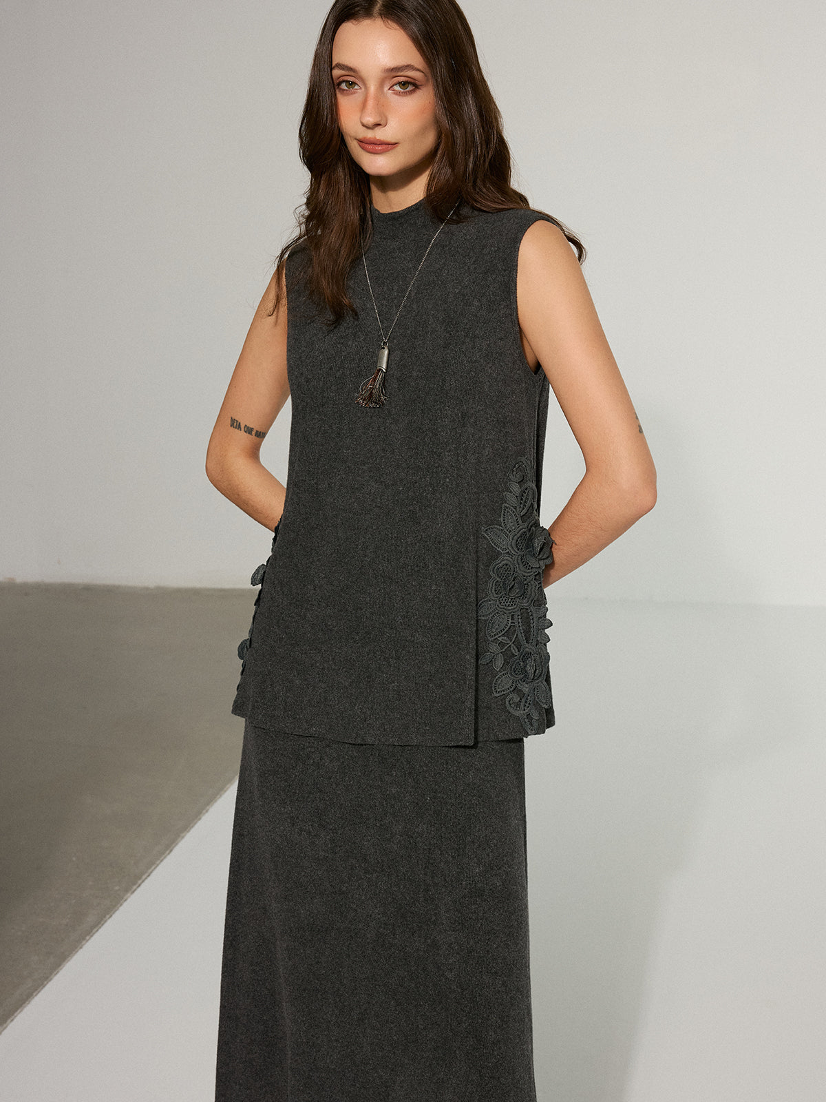 Lace Trim Sleeveless Top and Maxi Skirt Set-Massicos