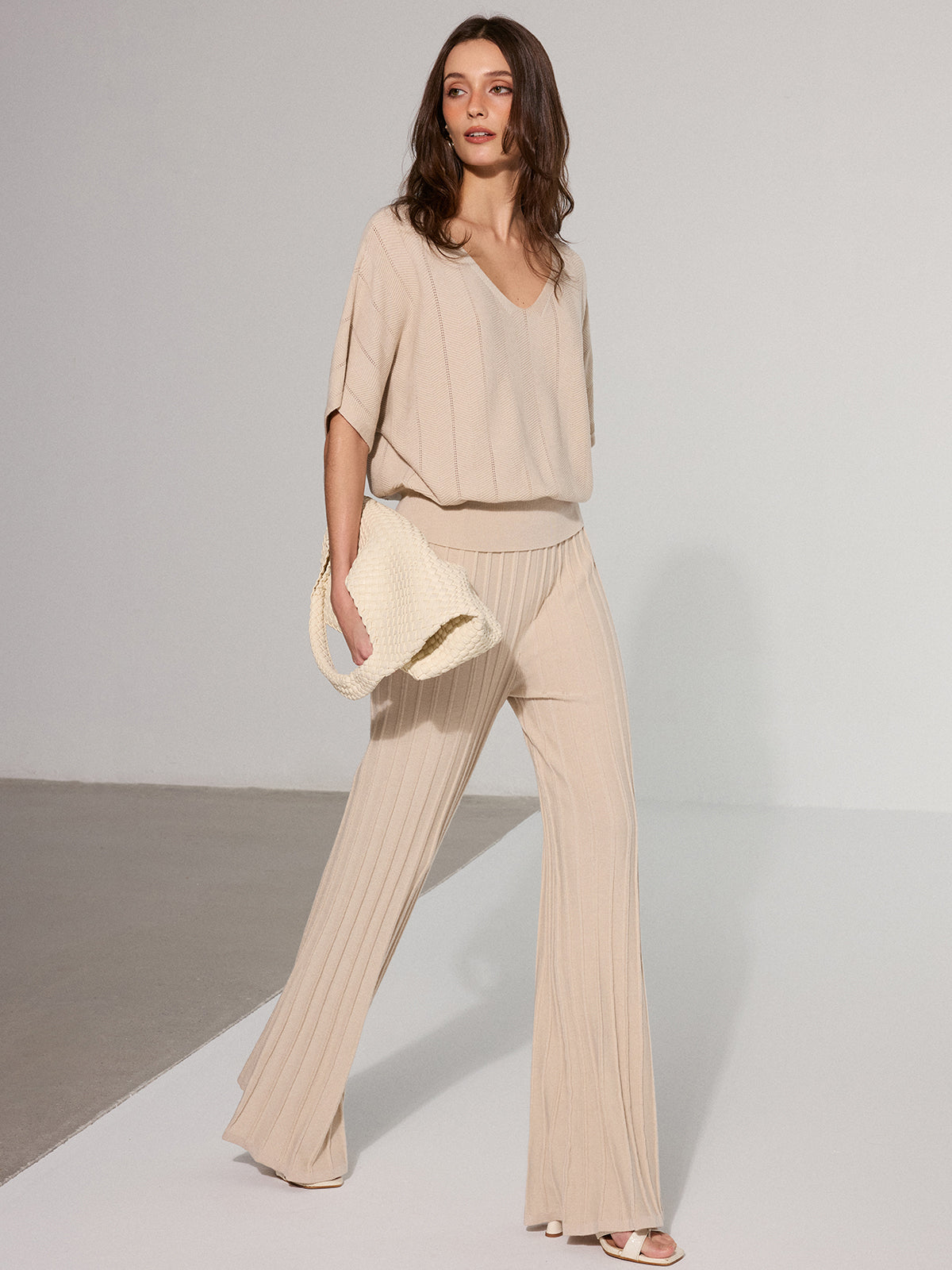 Textured Wool Blend Mid-Waist Flared Pants-Massicos