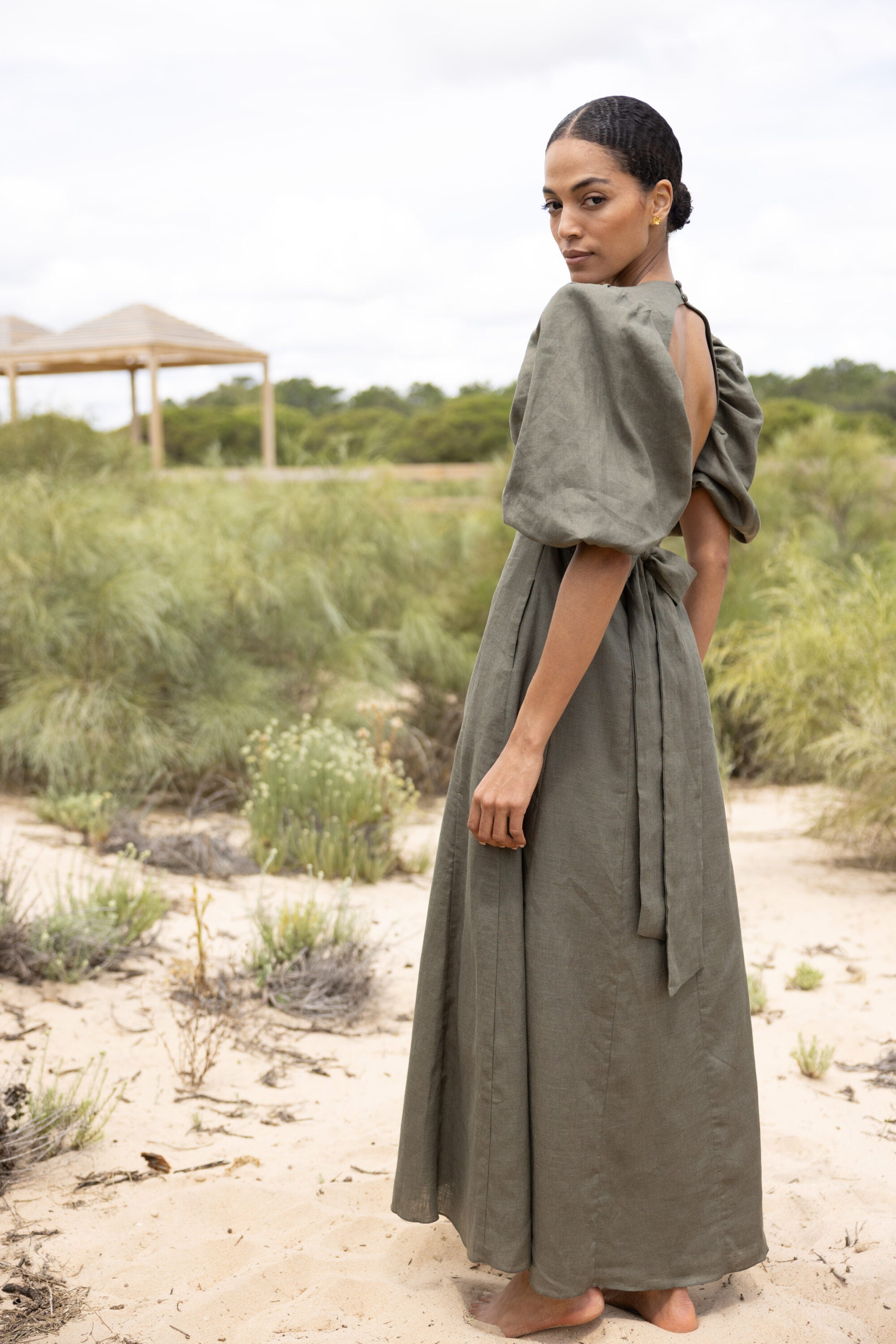 Chic and simple V-neck halter dress-Massicos